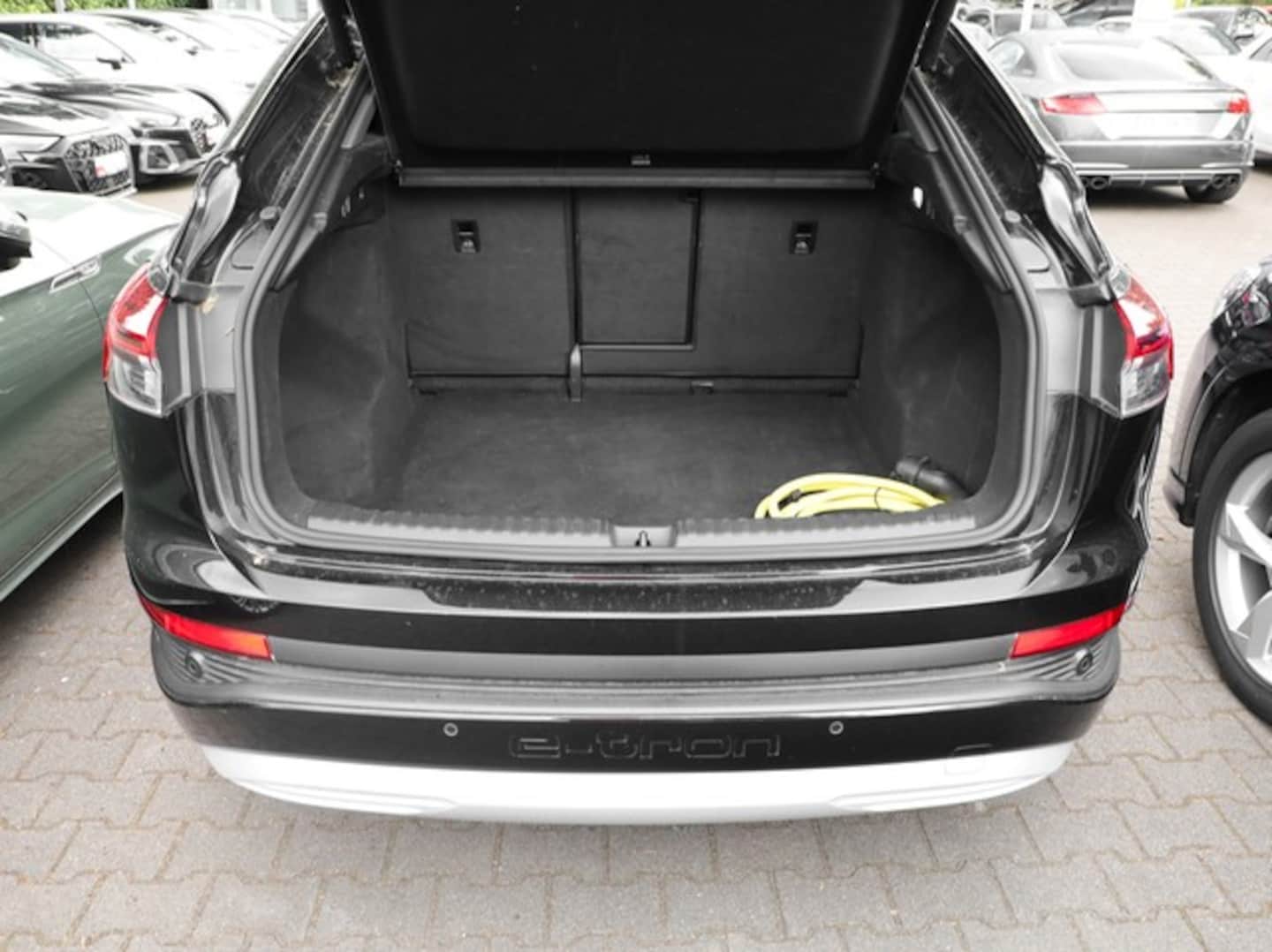 Bild über Audi Q4 Sportback e-tron 50 e-tron quattro - für weitere Informationen kontaktieren Sie den Audi Partner