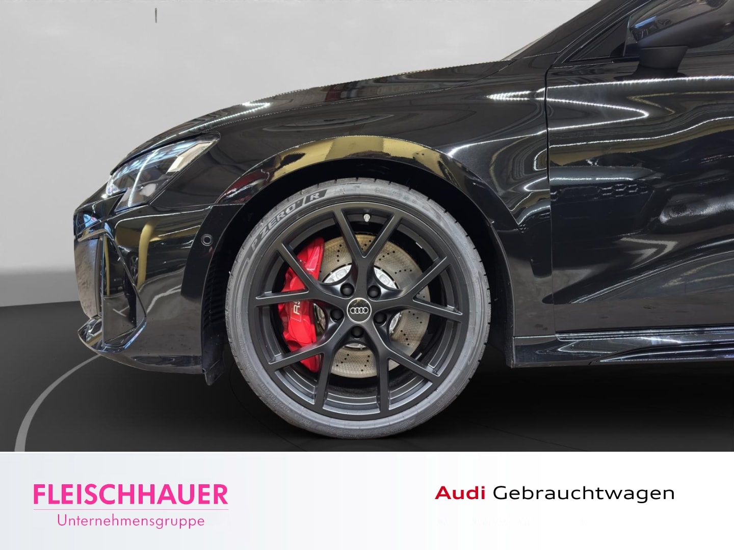 Bild über Audi RS 3 Limousine TFSI quattro 294 kW S tronic - für weitere Informationen kontaktieren Sie den Audi Partner