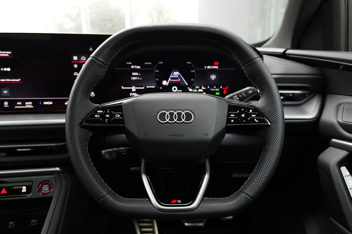 Image about Audi SQ5 SUV TFSI 270 kW edition one