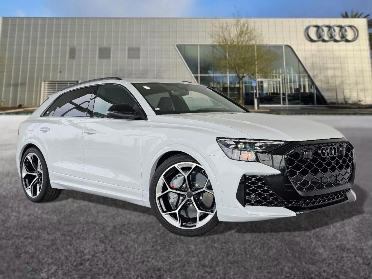 2026 Audi RS Q8 -'s photo