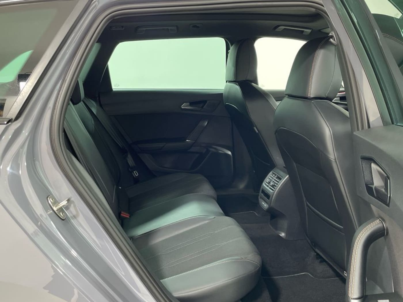 CUPRA Leon Sportstourer 1.5 TSI e-Hybrid DSG 150 kW (204 CV) — photo 7