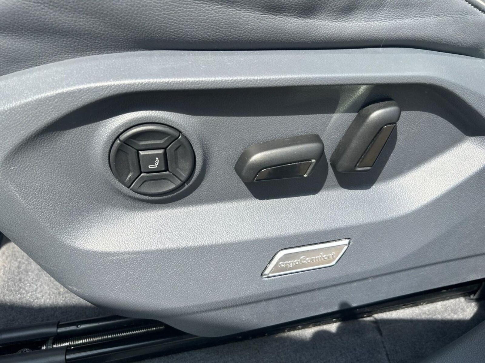 Volkswagen Touareg – Bild 29