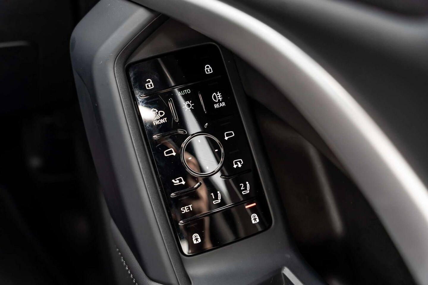 Image about Audi Q5 SUV TFSI quattro 200 kW sport