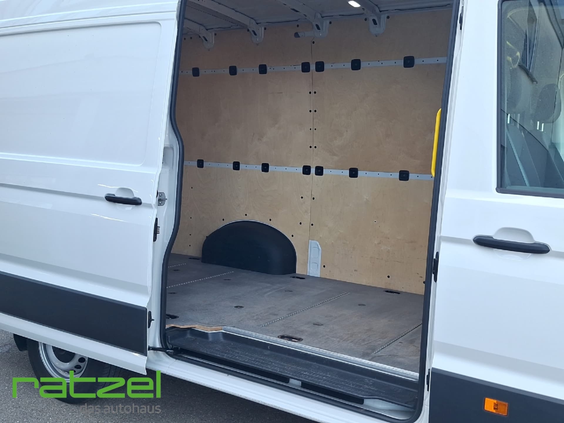Volkswagen Crafter Kasten mittlerer Radstand