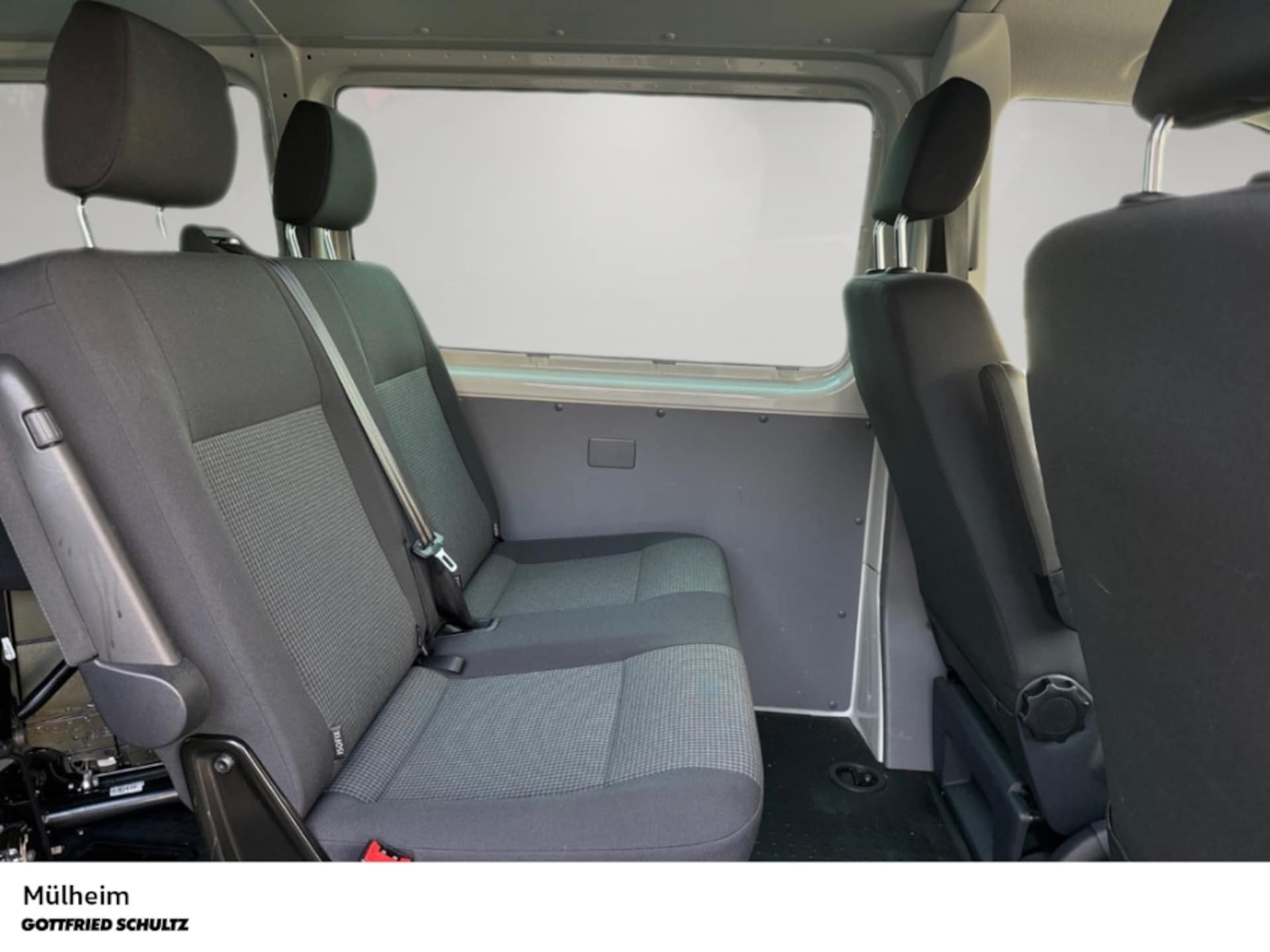 Volkswagen T6.1 Transporter Kombi kurzer Radstand