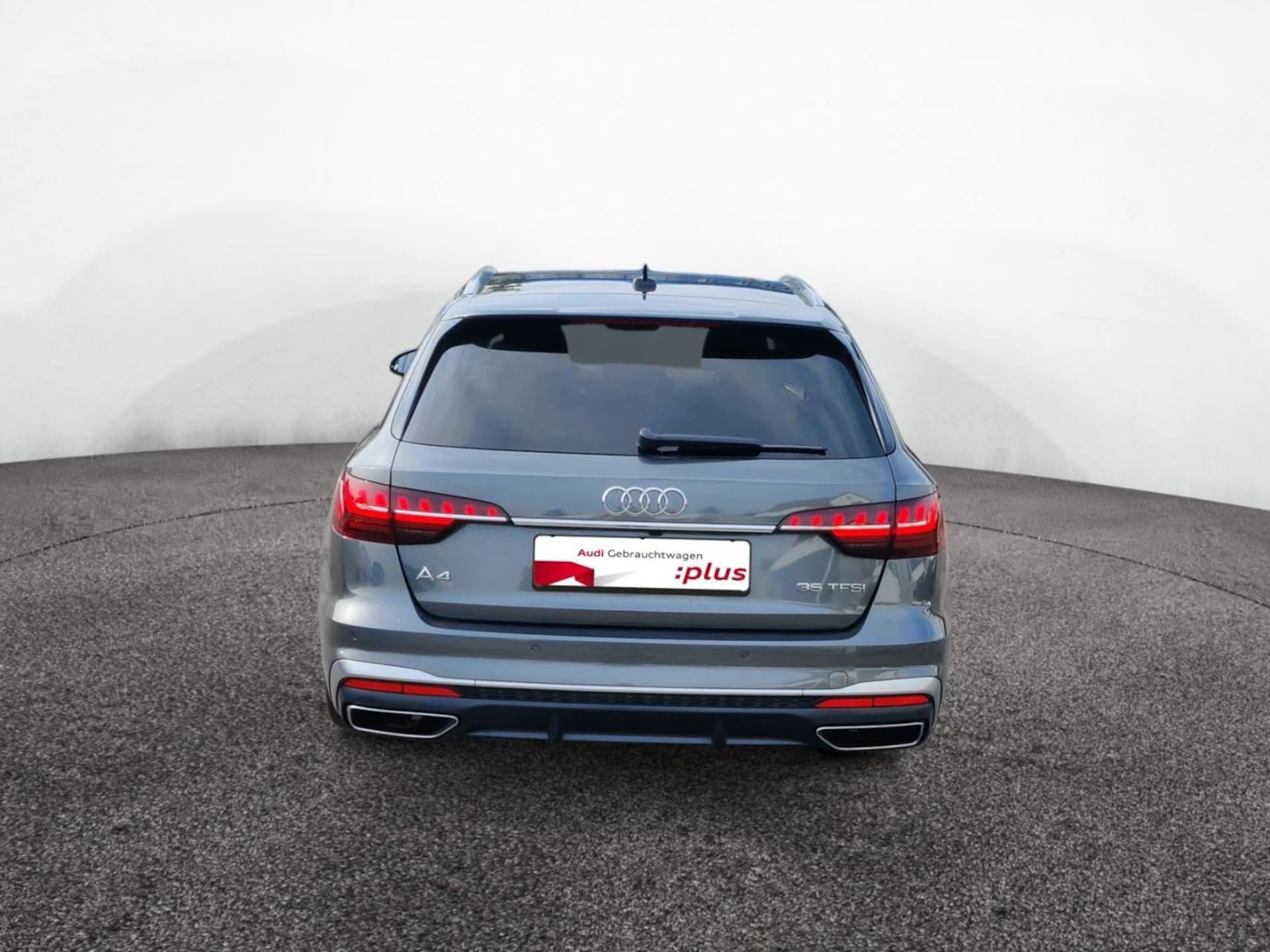Audi A4 Avant S line