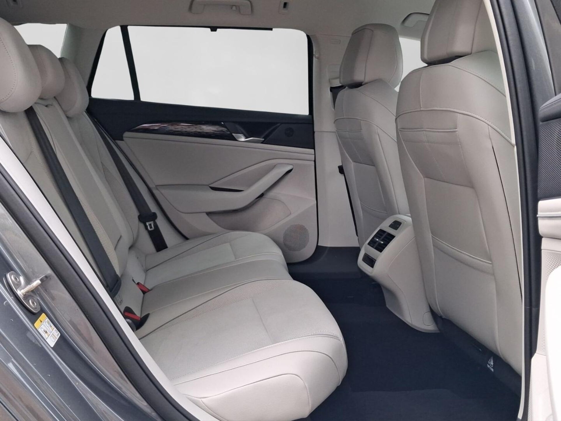 Volkswagen Passat Elegance