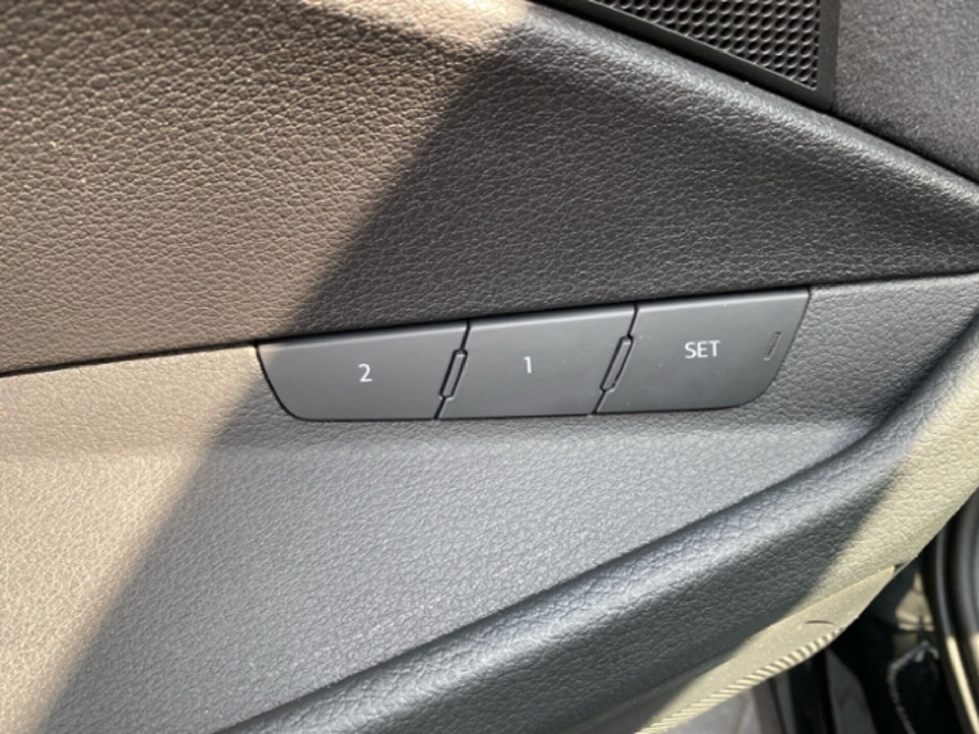 Audi e-tron S line