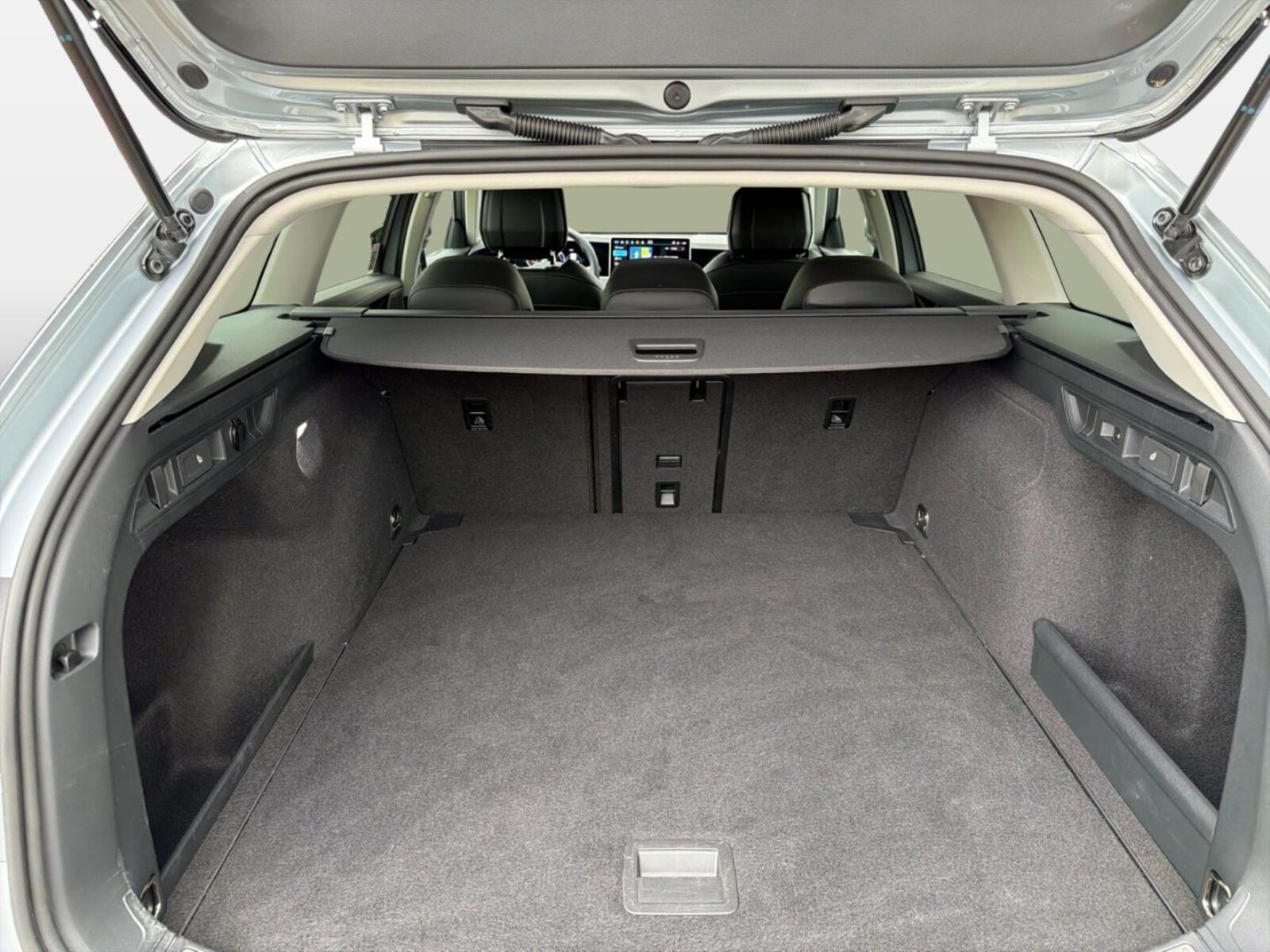 Volkswagen Passat – Bild 16