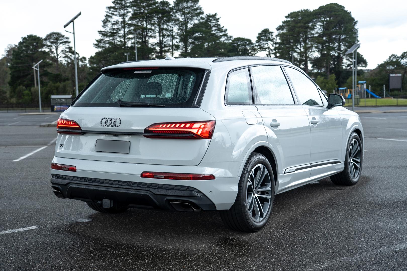 Image about Audi Q7 45 TDI quattro tiptronic
