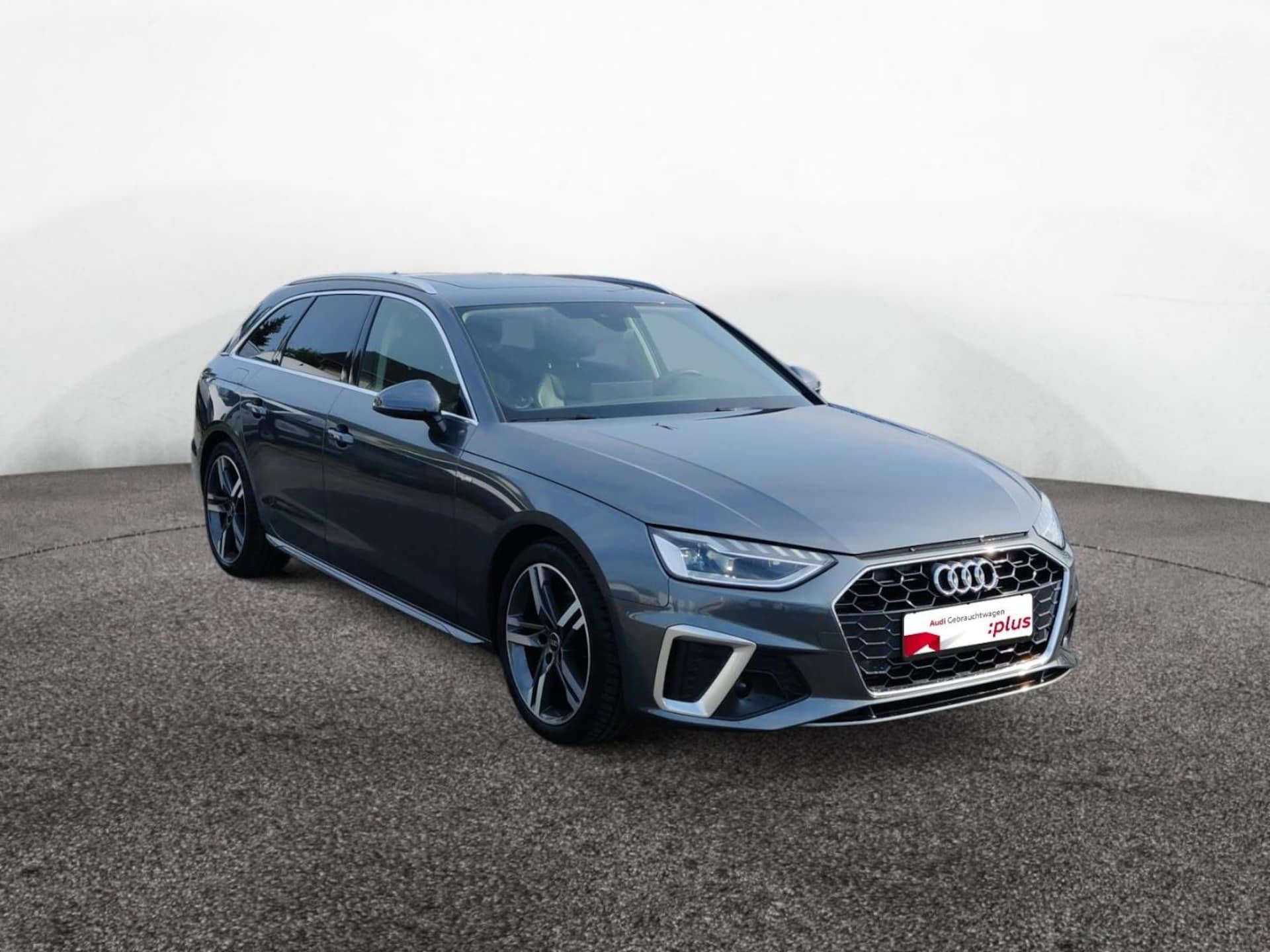Audi A4 Avant S line
