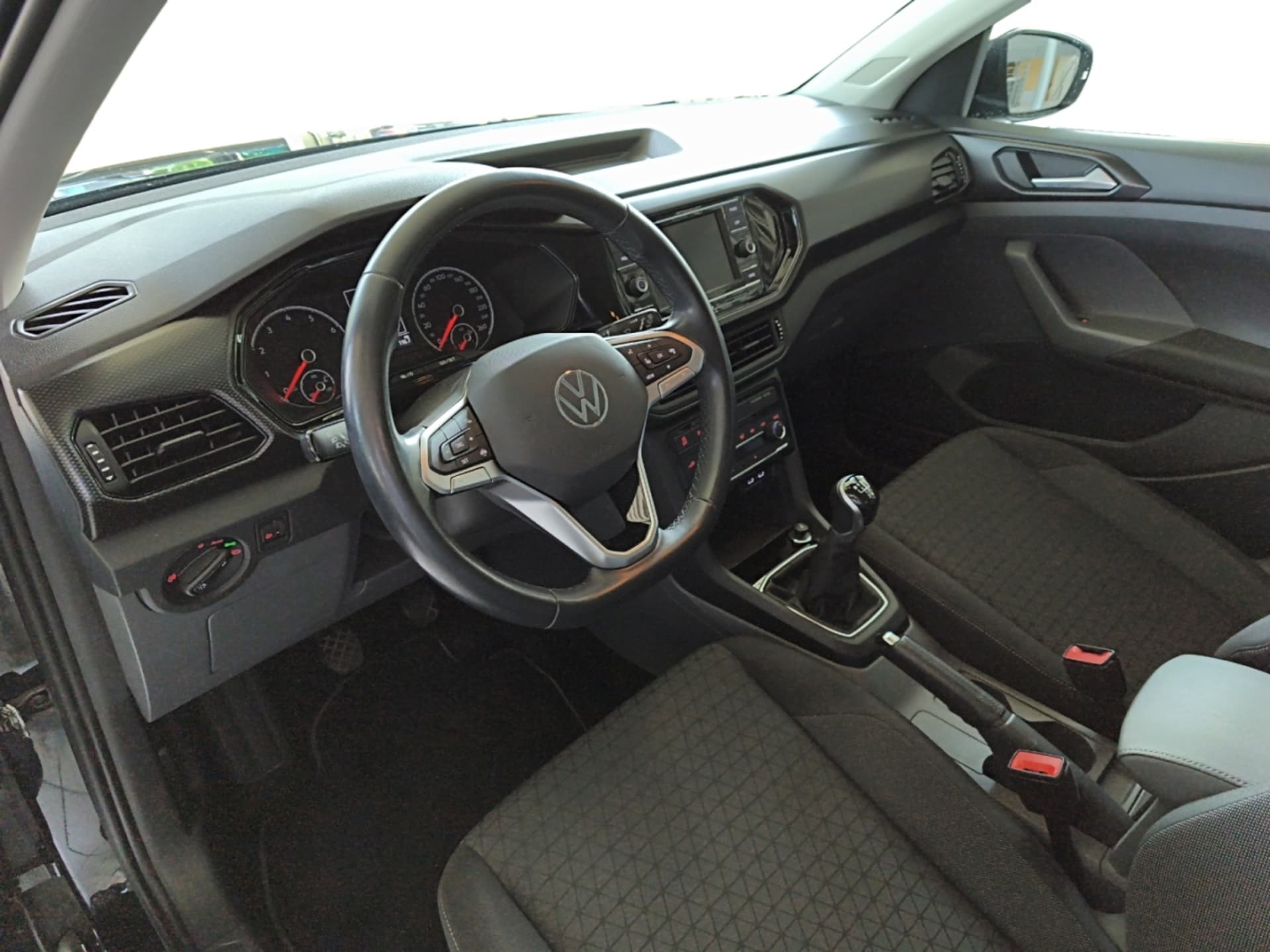 Volkswagen T-Cross Life