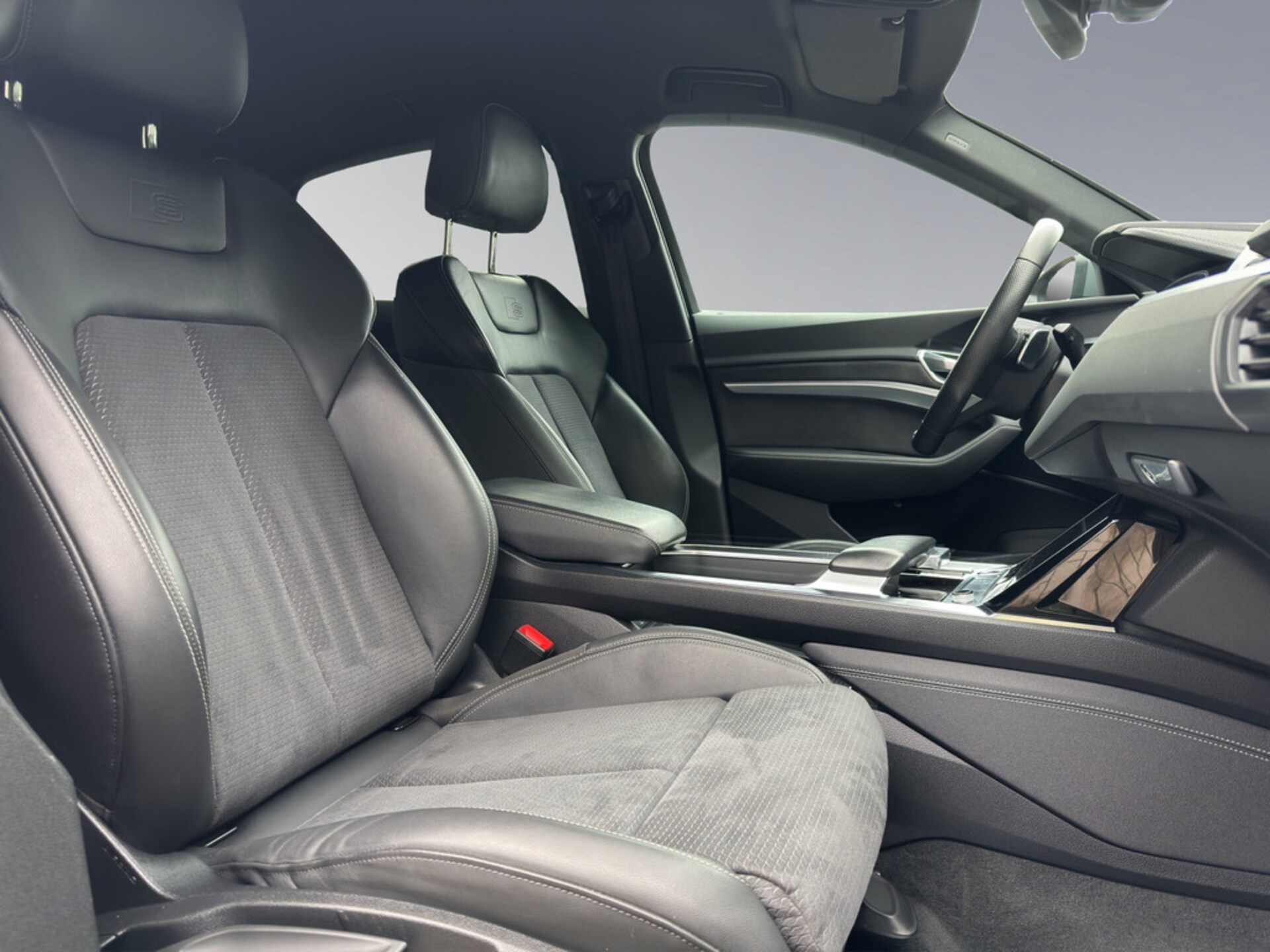 Audi e-tron Sportback S line