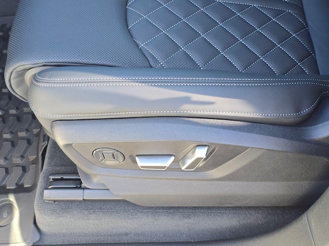 2026 Audi SQ7 Premium Plus - Photo 25