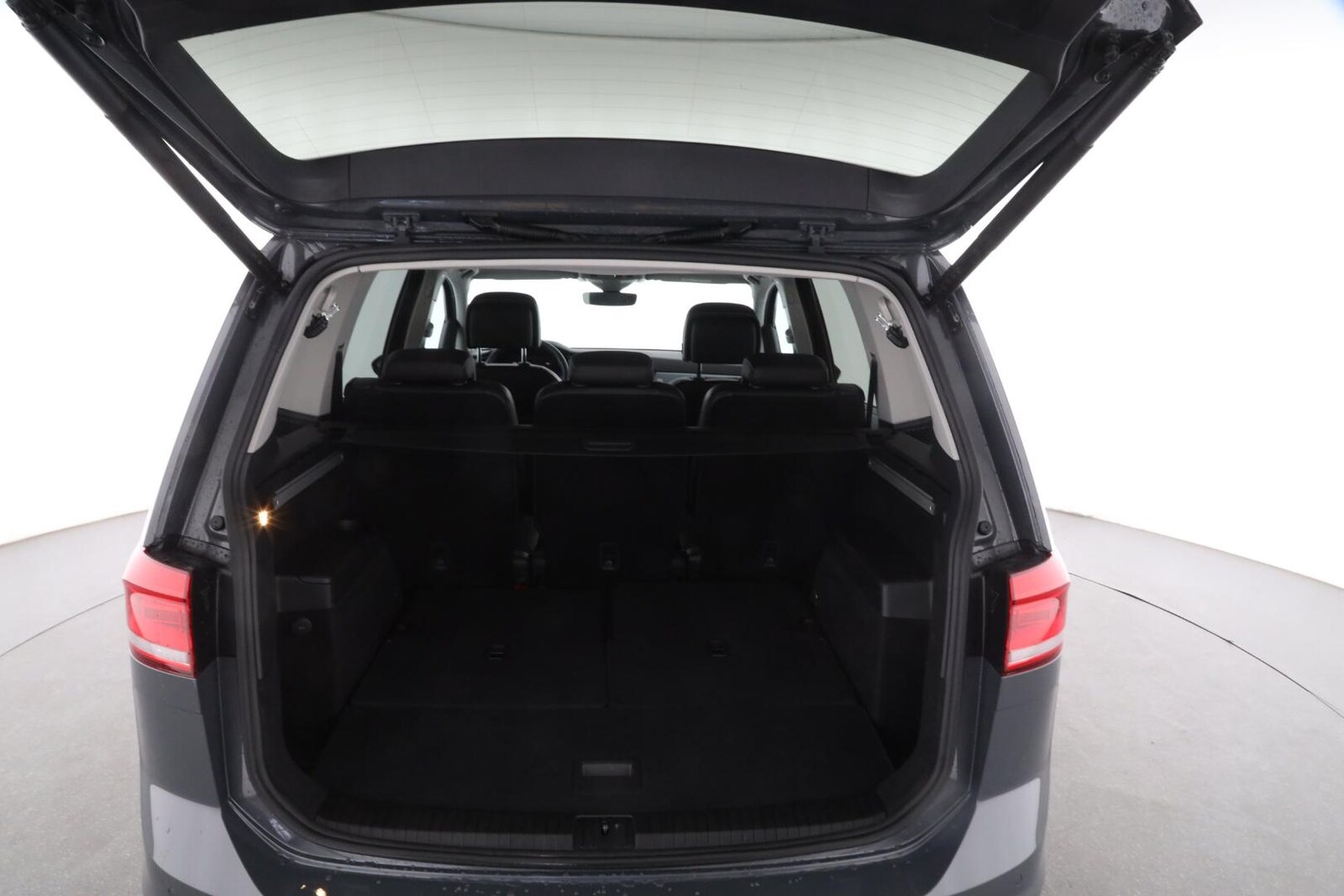 Volkswagen Touran – Bild 10