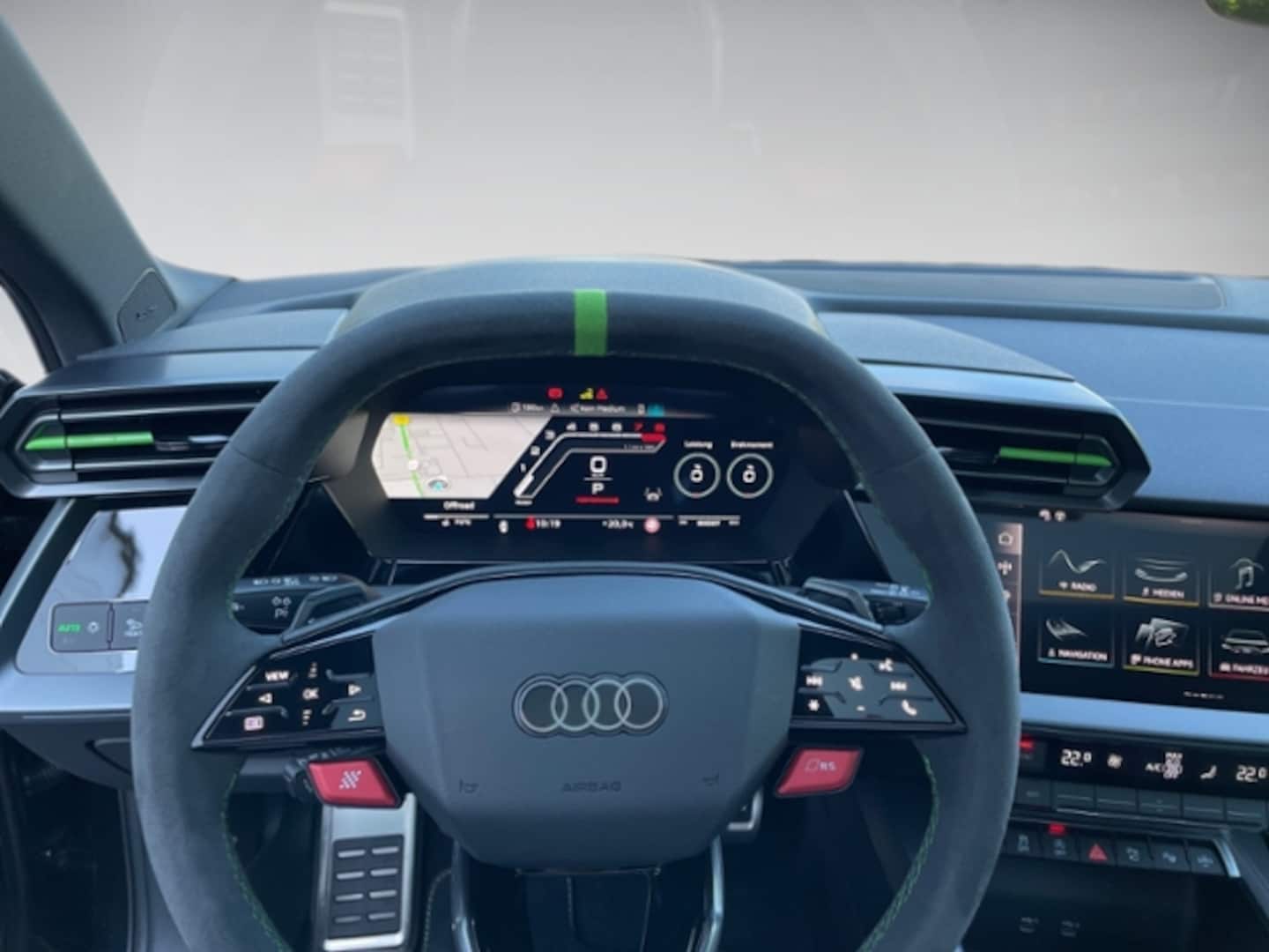 Bild über Audi RS 3 Sportback TFSI quattro S tronic - für weitere Informationen kontaktieren Sie den Audi Partner