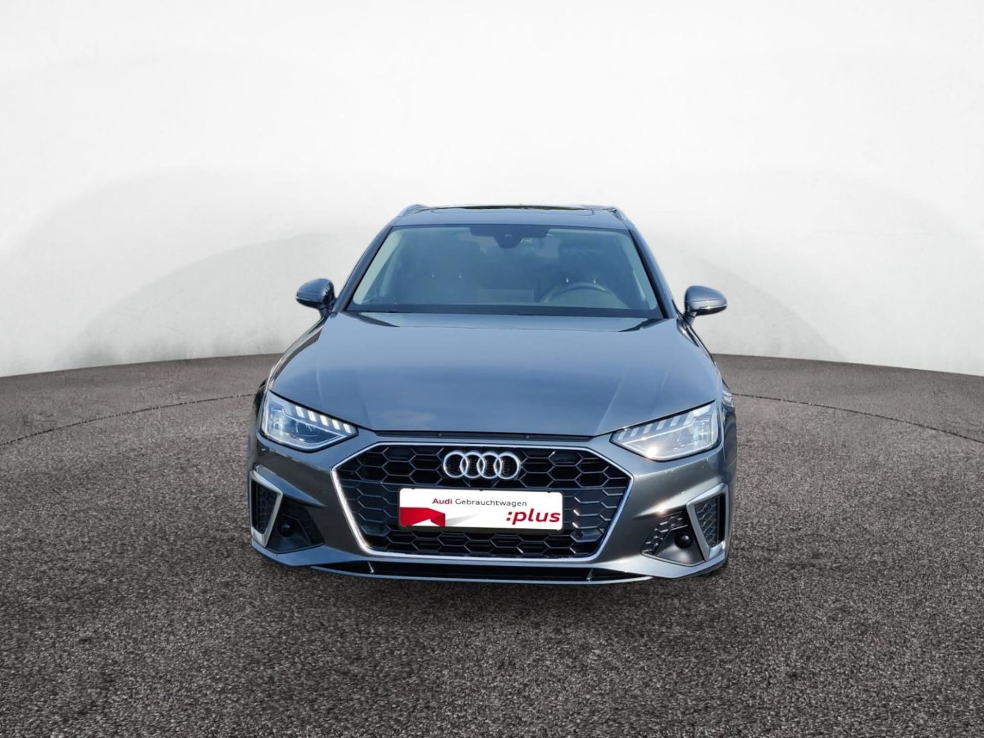 Audi A4 Avant S line