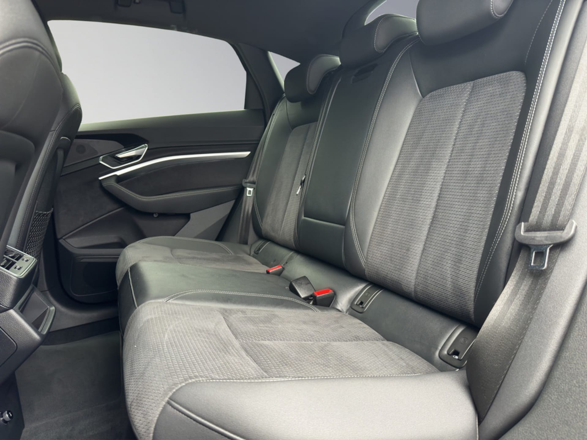 Audi e-tron Sportback S line