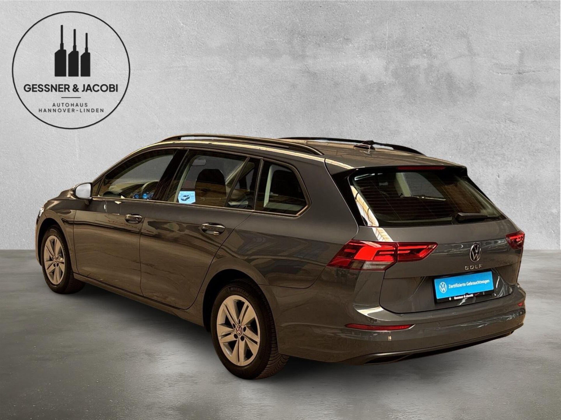 Volkswagen Golf Variant Life