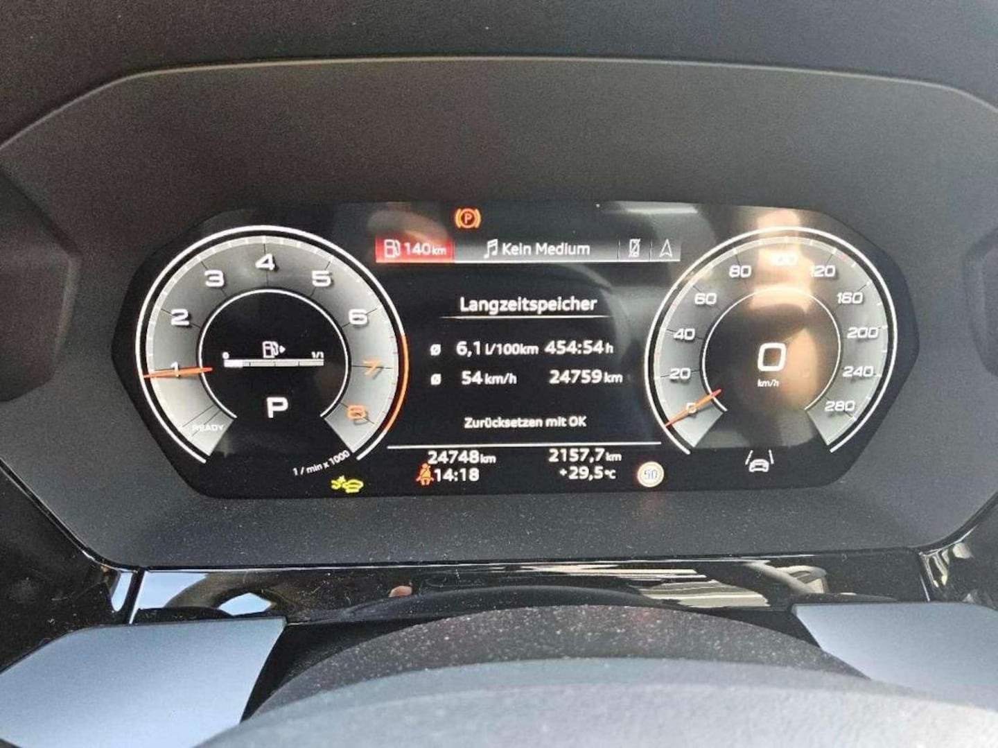 Bild über Audi A3 Sportback S line 35 TFSI S tronic - für weitere Informationen kontaktieren Sie den Audi Partner