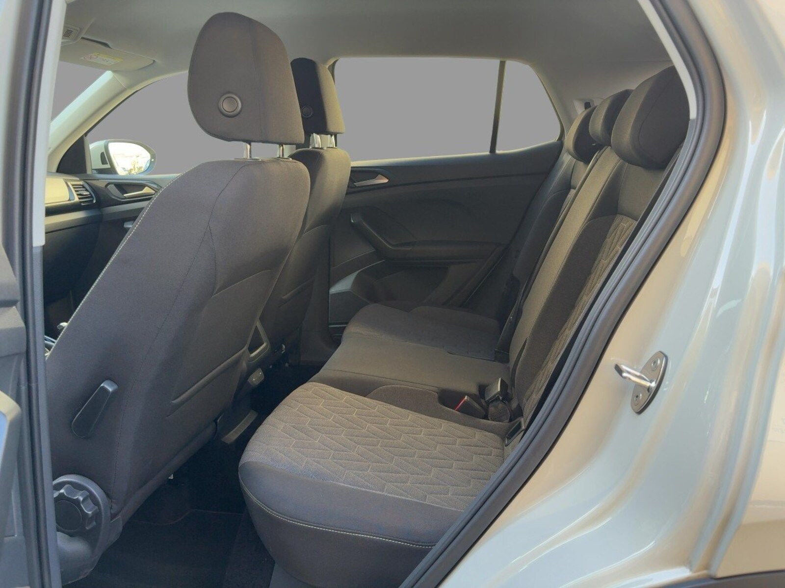 Volkswagen T-Cross – Bild 9