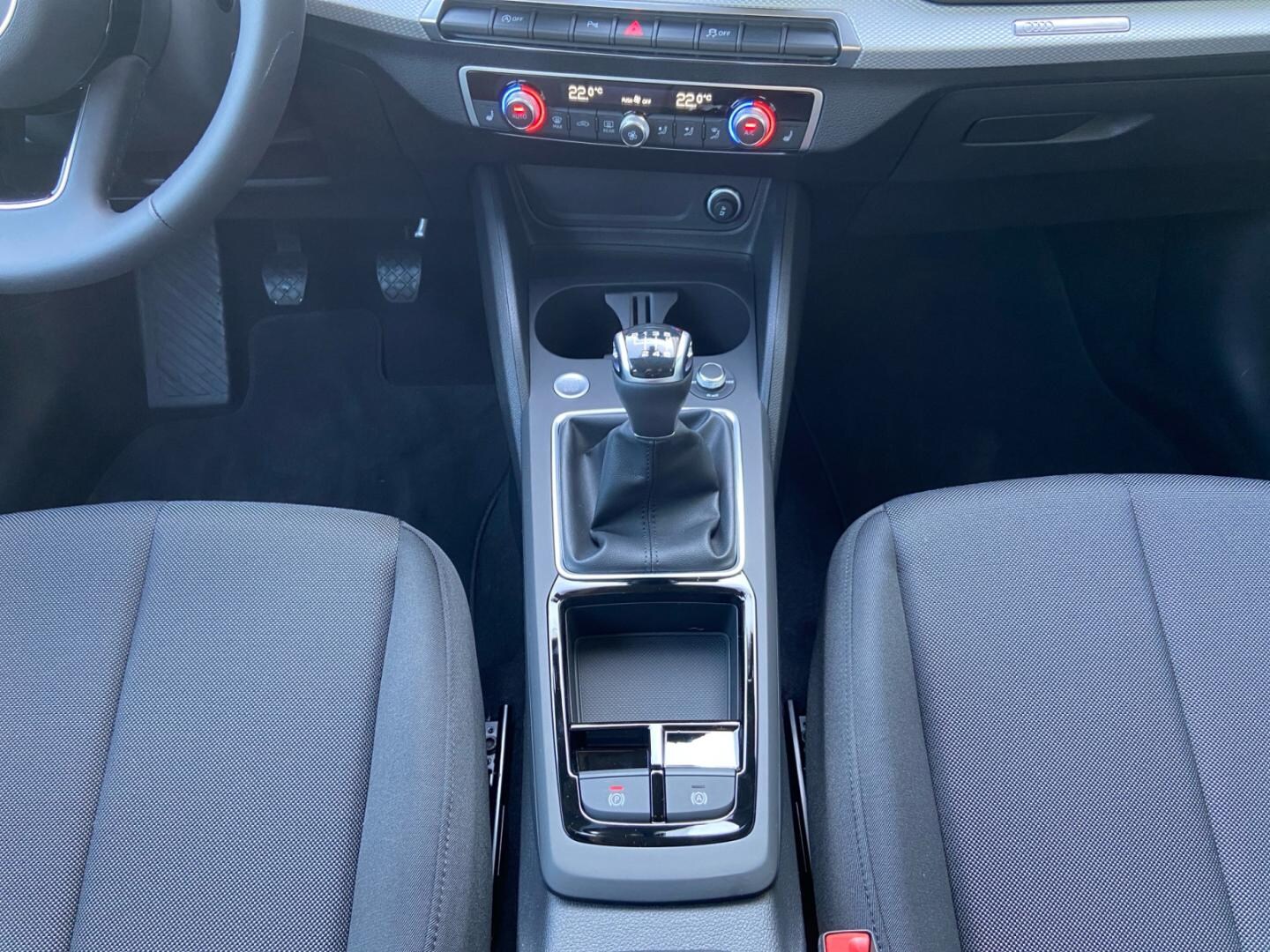 Bild über Audi Q2 advanced 30 TFSI Schaltgetriebe - für weitere Informationen kontaktieren Sie den Audi Partner