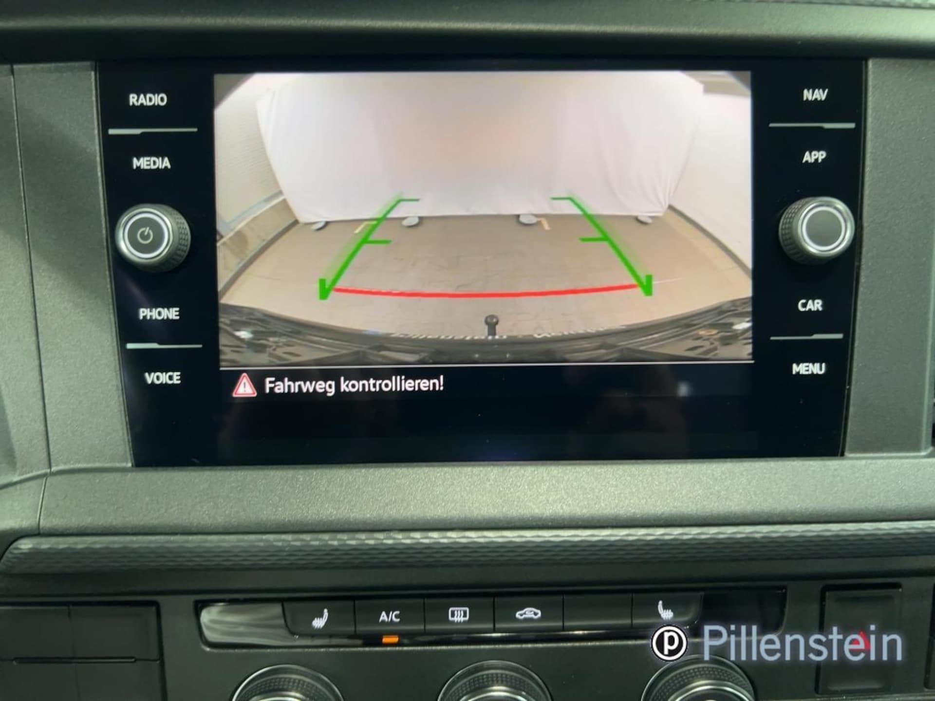 Volkswagen T6.1 Caravelle kurzer Radstand Comfortline