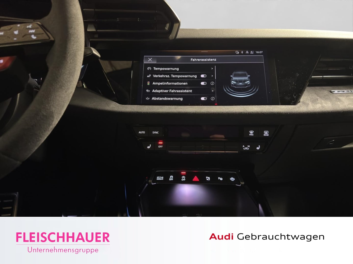 Bild über Audi RS 3 Limousine TFSI quattro 294 kW S tronic - für weitere Informationen kontaktieren Sie den Audi Partner