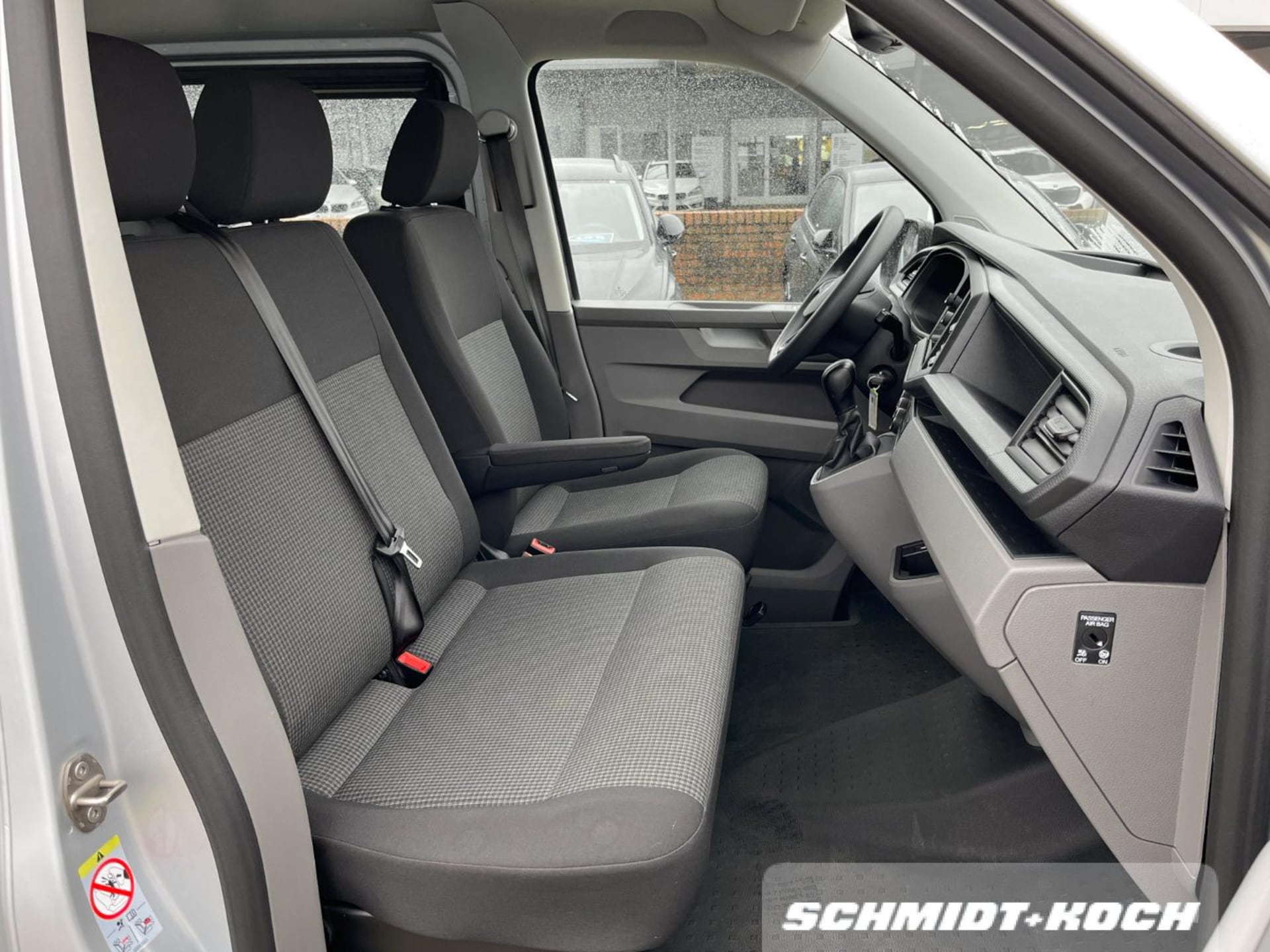 Volkswagen T6.1 Transporter Kombi langer Radstand
