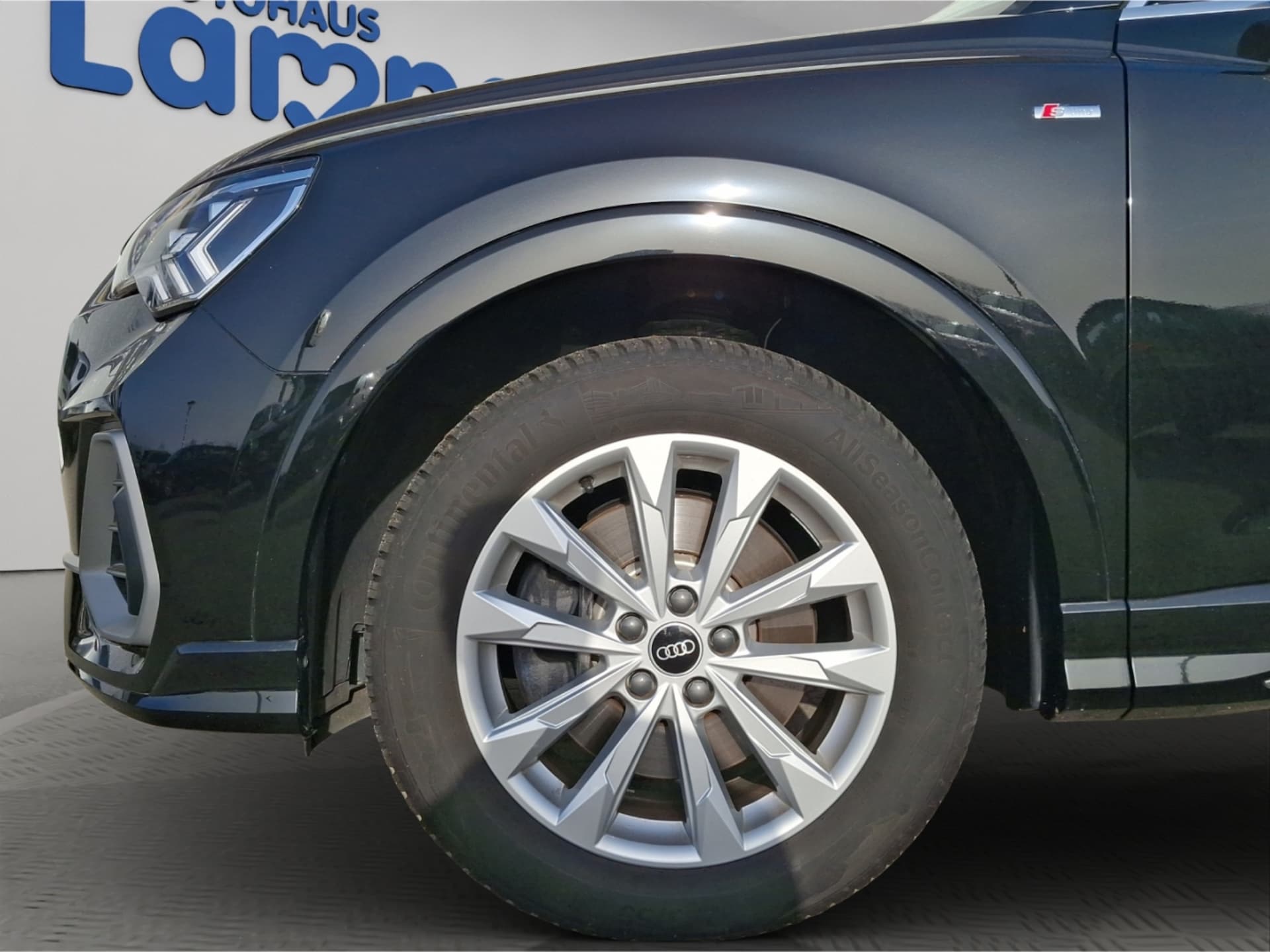 Audi Q3 SUV S line