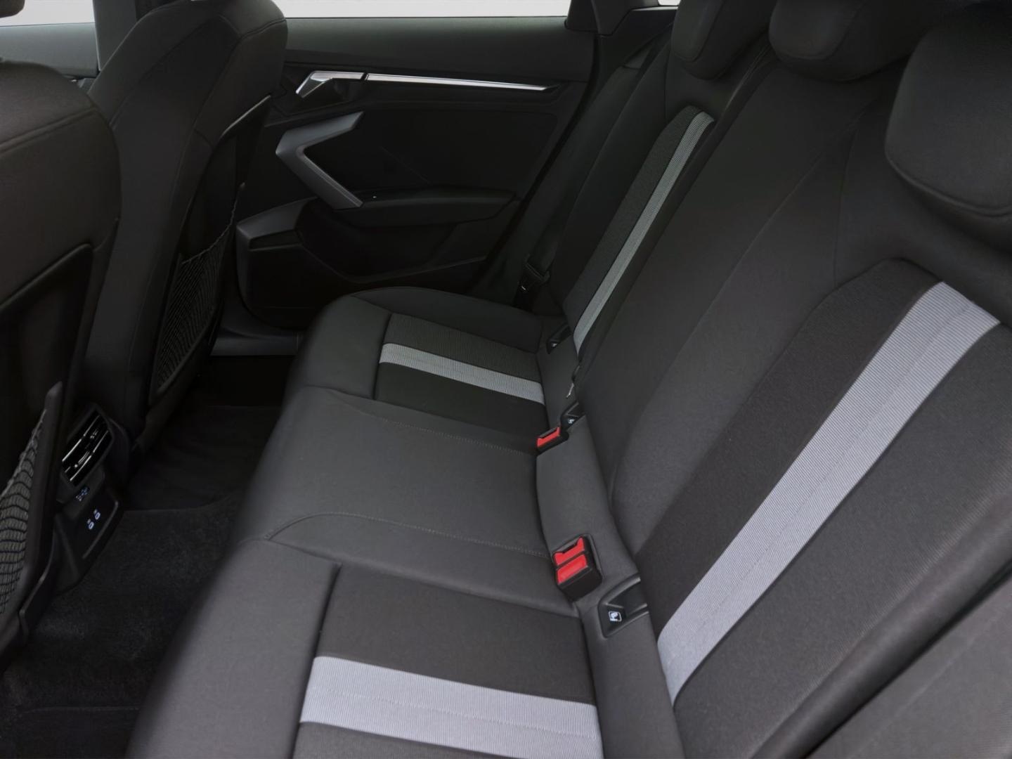 Bild über Audi A3 Sportback advanced 35 TDI S tronic - für weitere Informationen kontaktieren Sie den Audi Partner