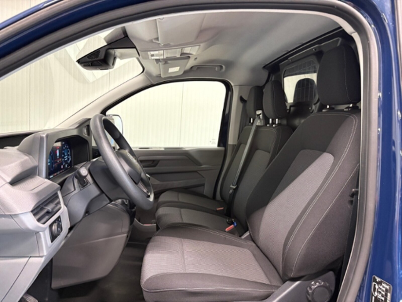 Volkswagen Transporter Kasten kurzer Radstand – Bild 16
