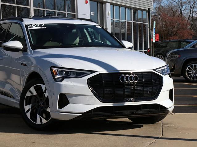 2022 AUDI E-TRON - Image 4