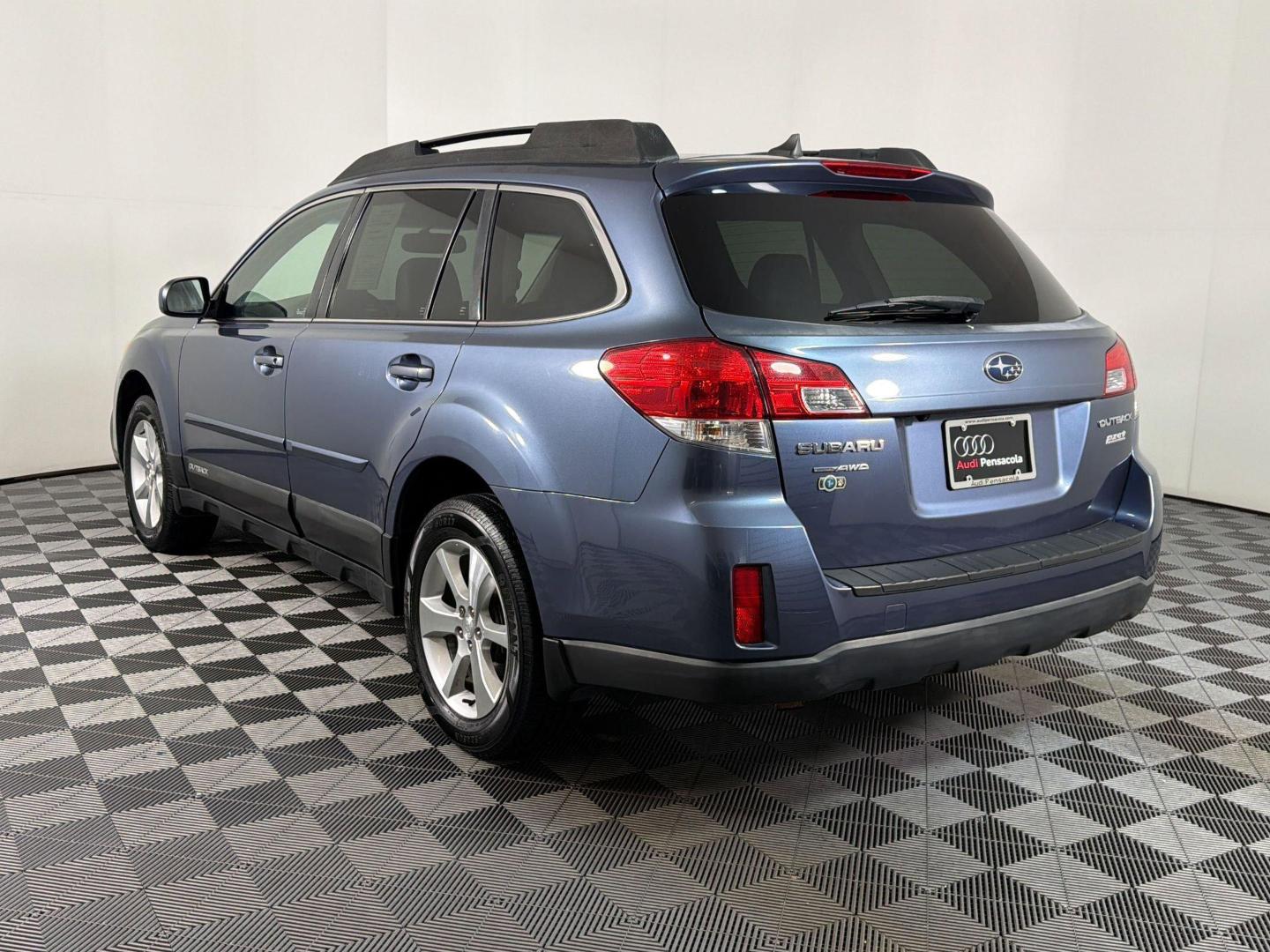 Used 2013 Subaru Outback Limited with VIN 4S4BRBKC6D3229154 for sale in Pensacola, FL