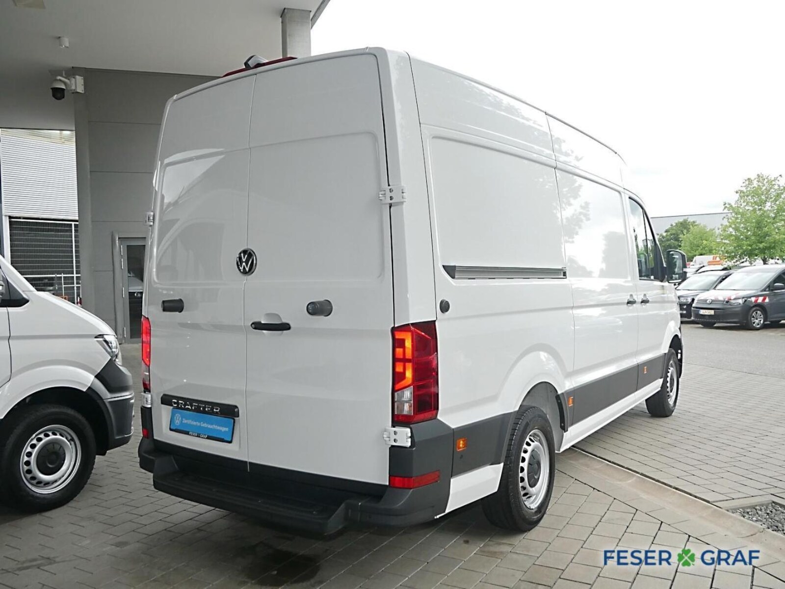 Volkswagen Crafter Kasten mittlerer Radstand – Bild 3