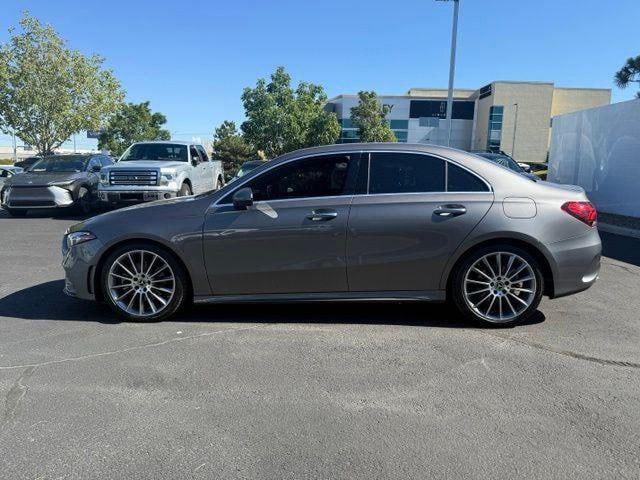 2022 Mercedes-Benz A 220