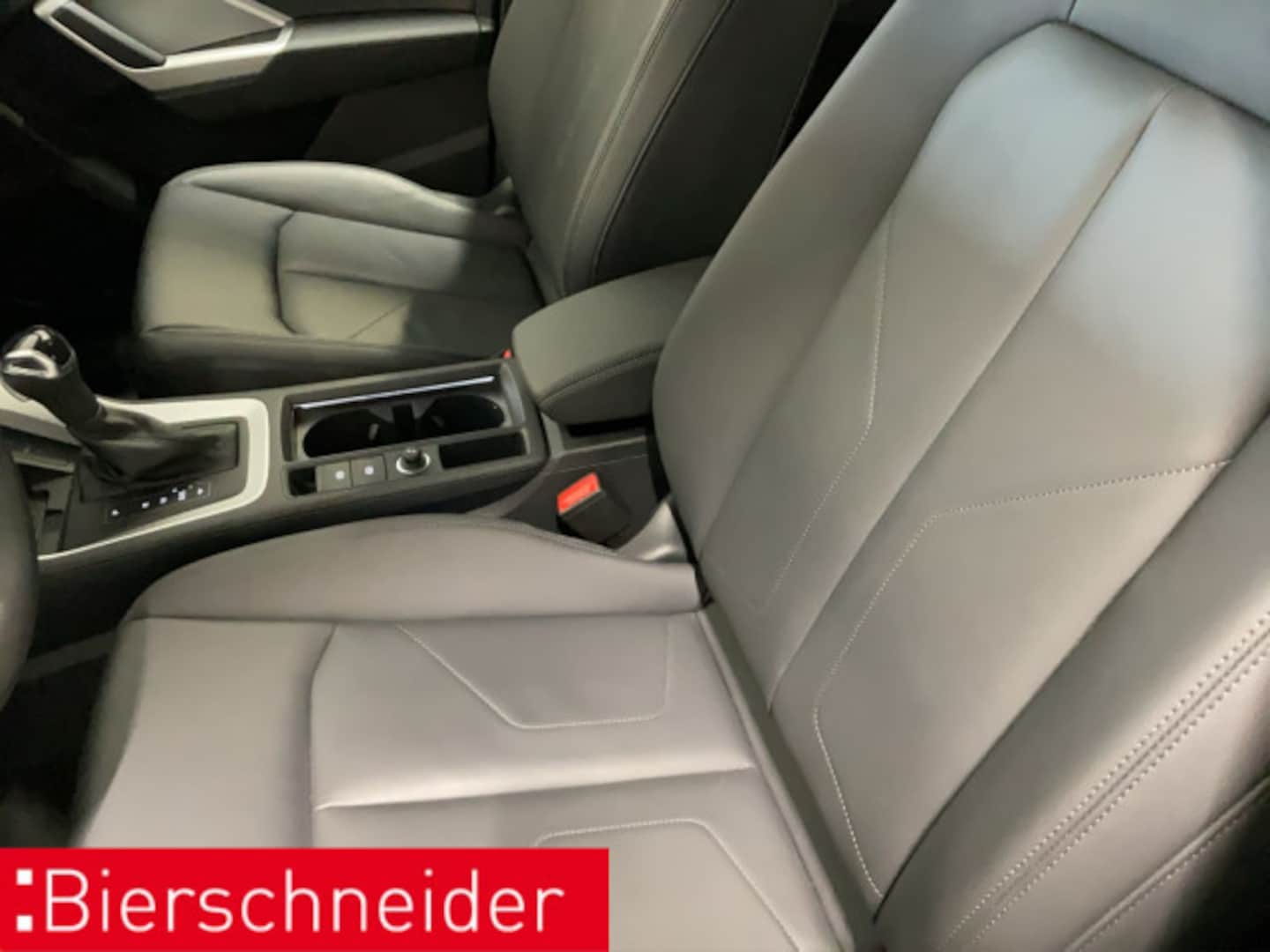 Bild über Audi Q3 TFSI 110 kW S tronic - für weitere Informationen kontaktieren Sie den Audi Partner