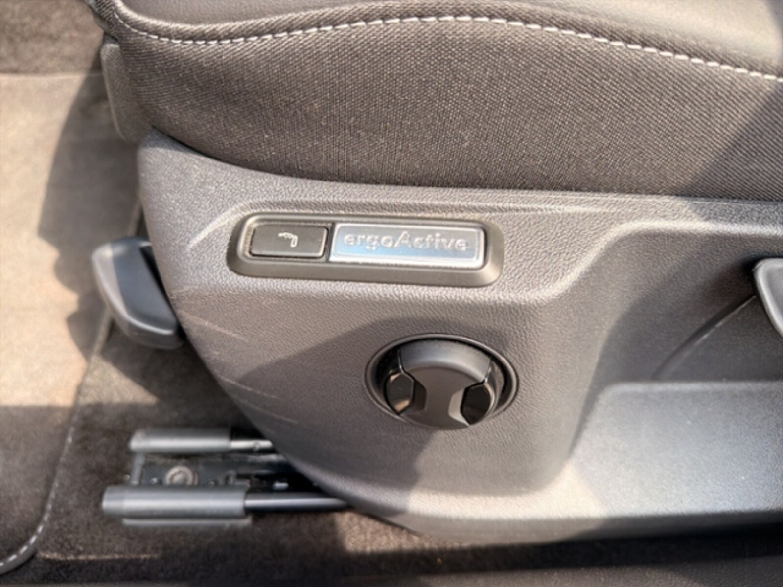 Volkswagen T-Roc – Bild 15