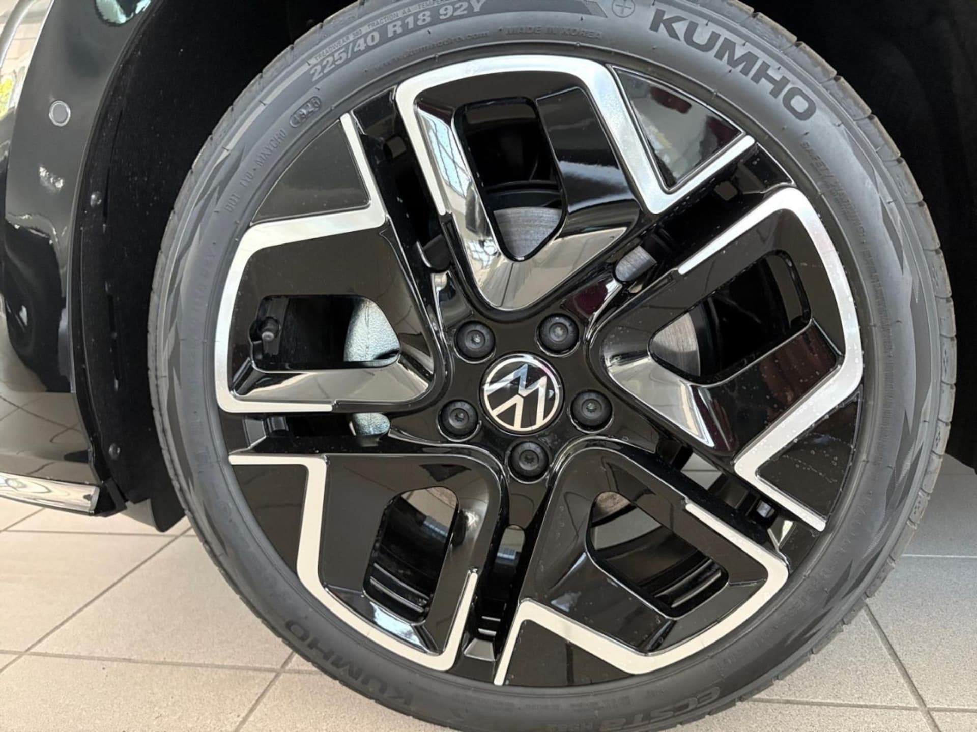 Volkswagen Golf R-Line