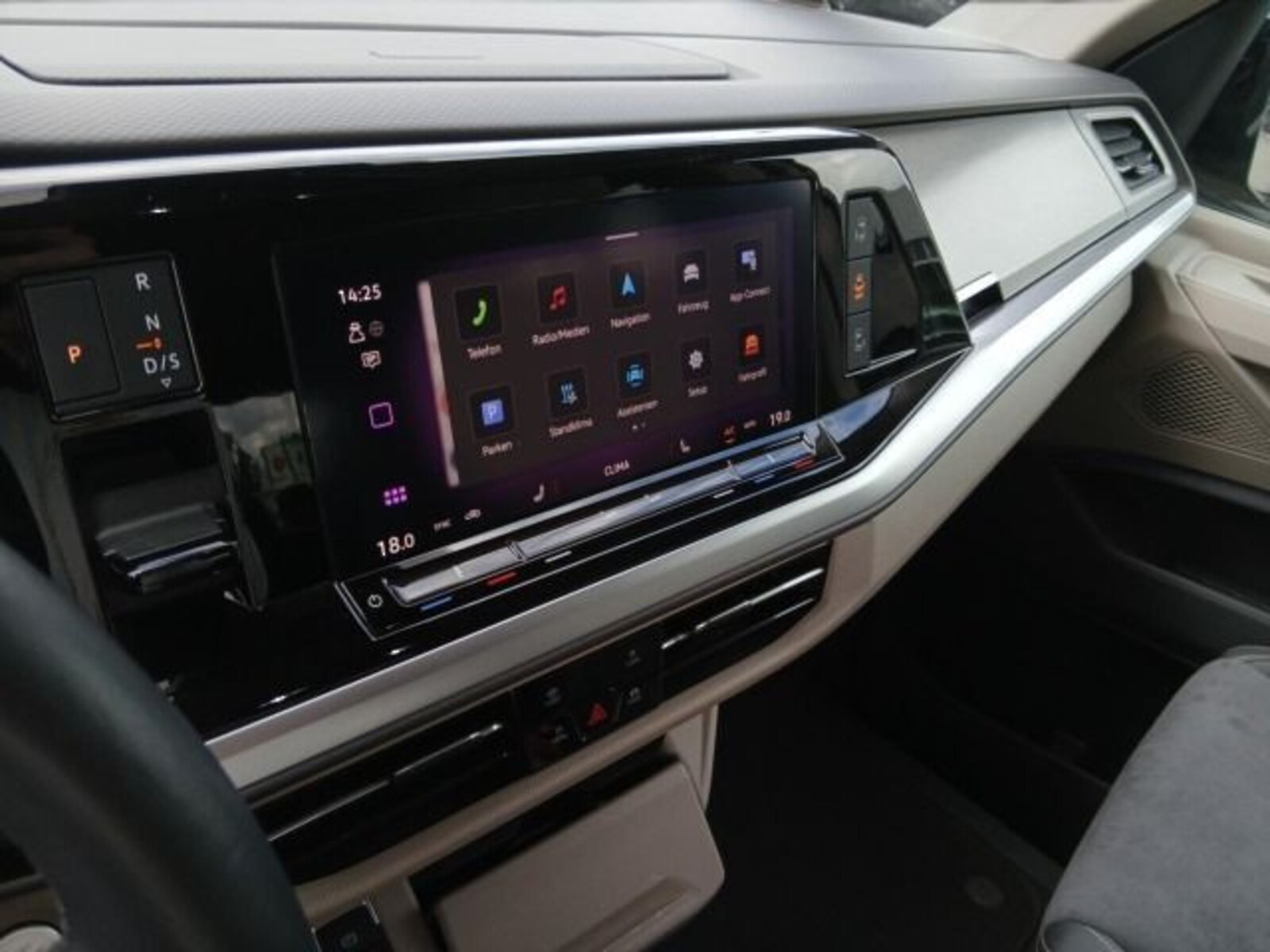 Volkswagen Multivan Langversion – Bild 15