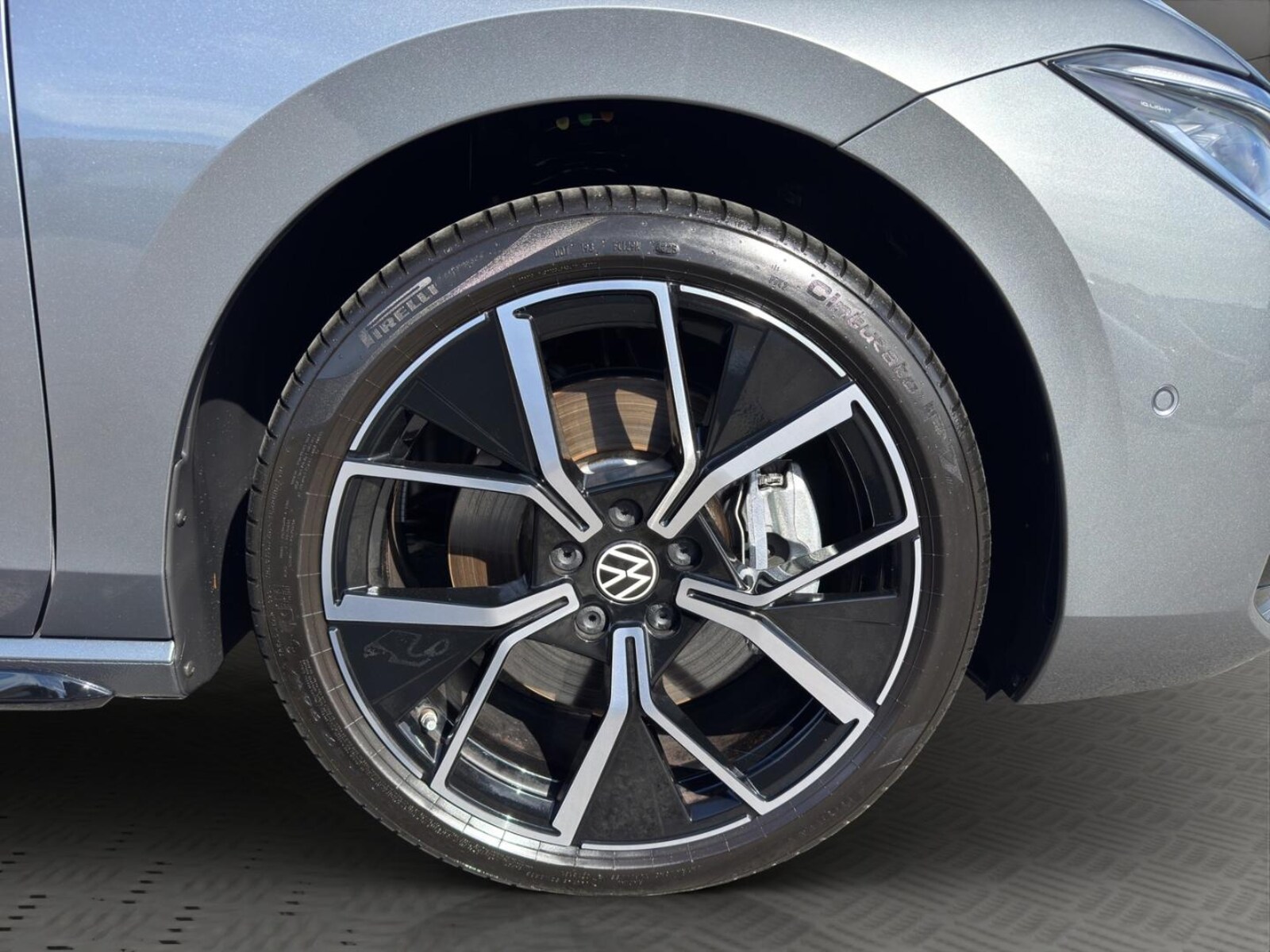 Volkswagen Passat – Bild 6