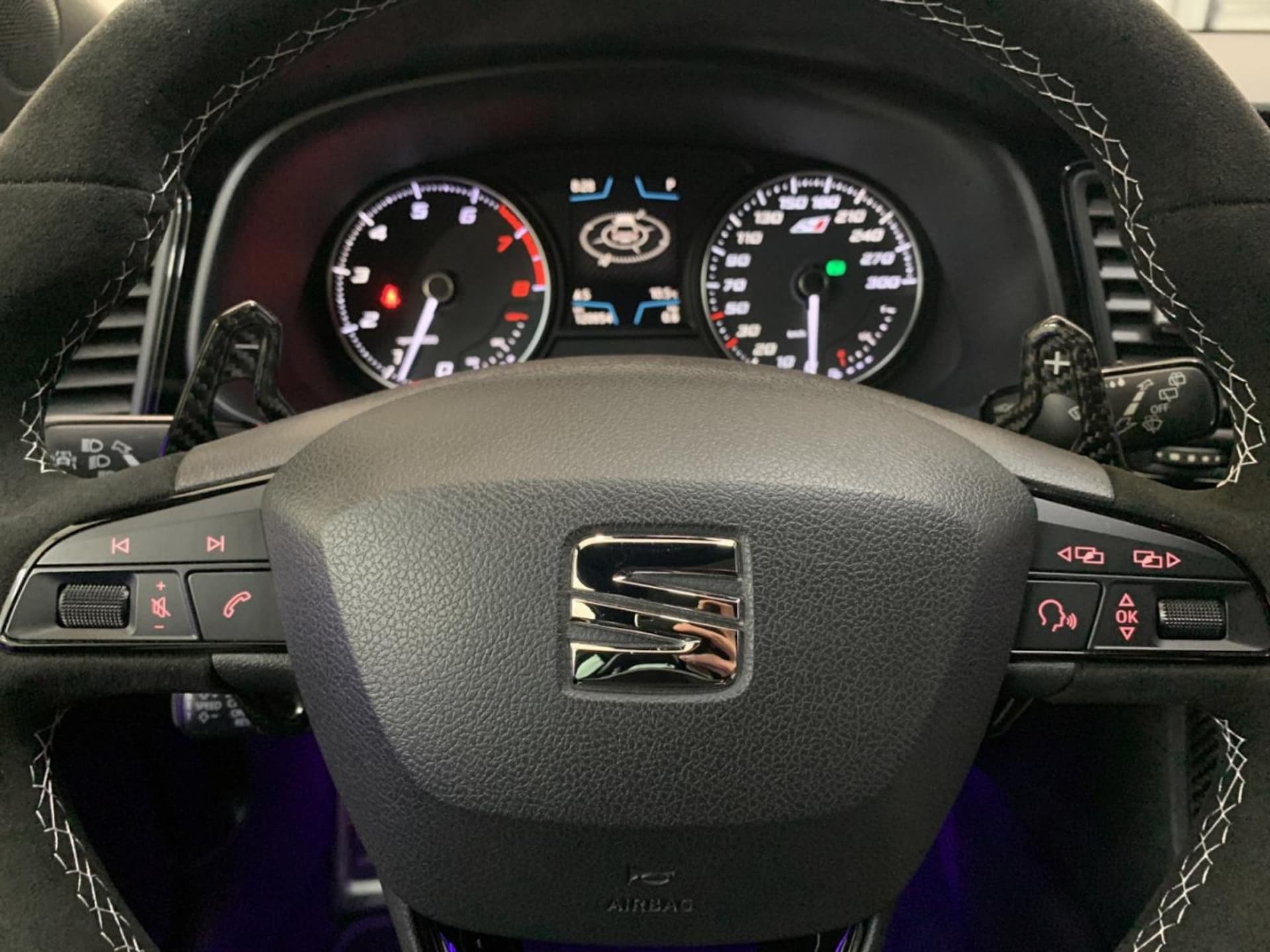 SEAT Leon Cupra
