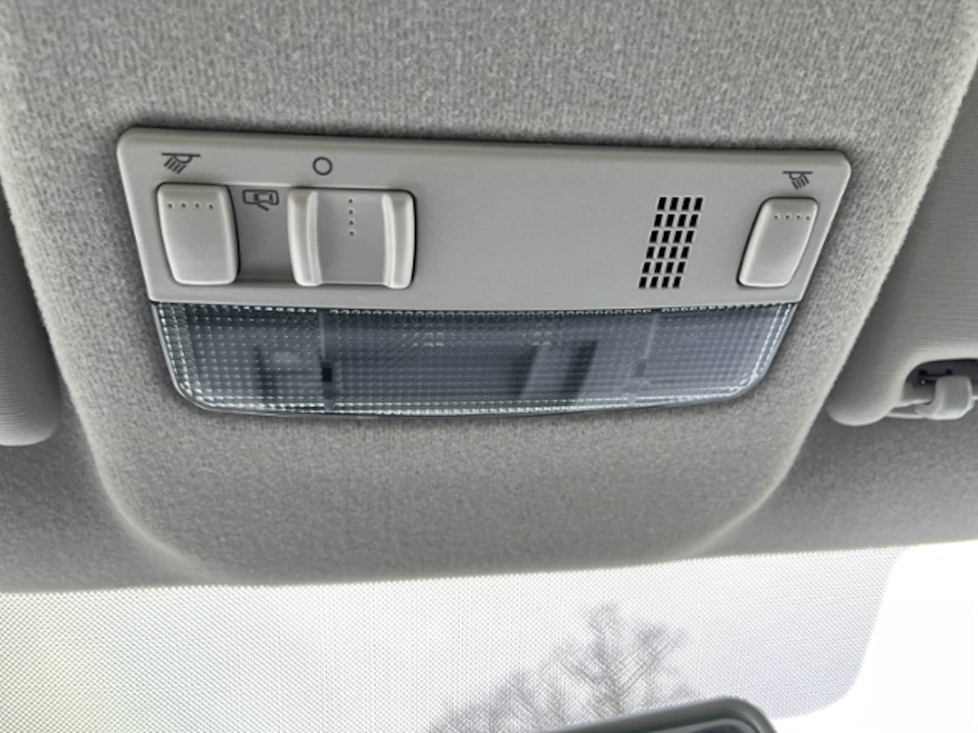 Volkswagen T6 Transporter Kombi kurzer Radstand