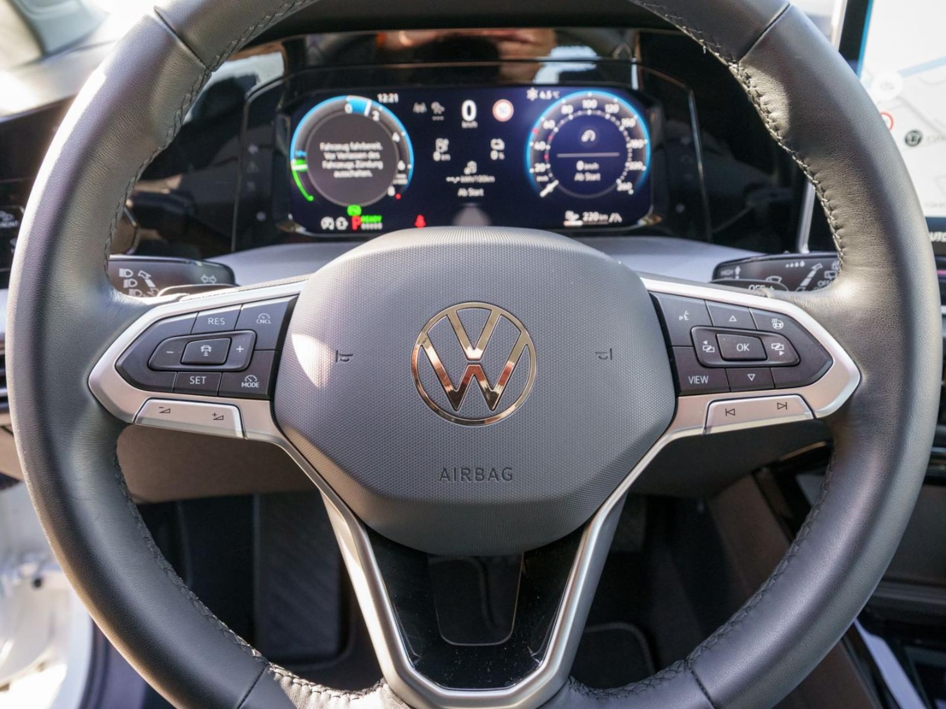 Volkswagen Golf Style