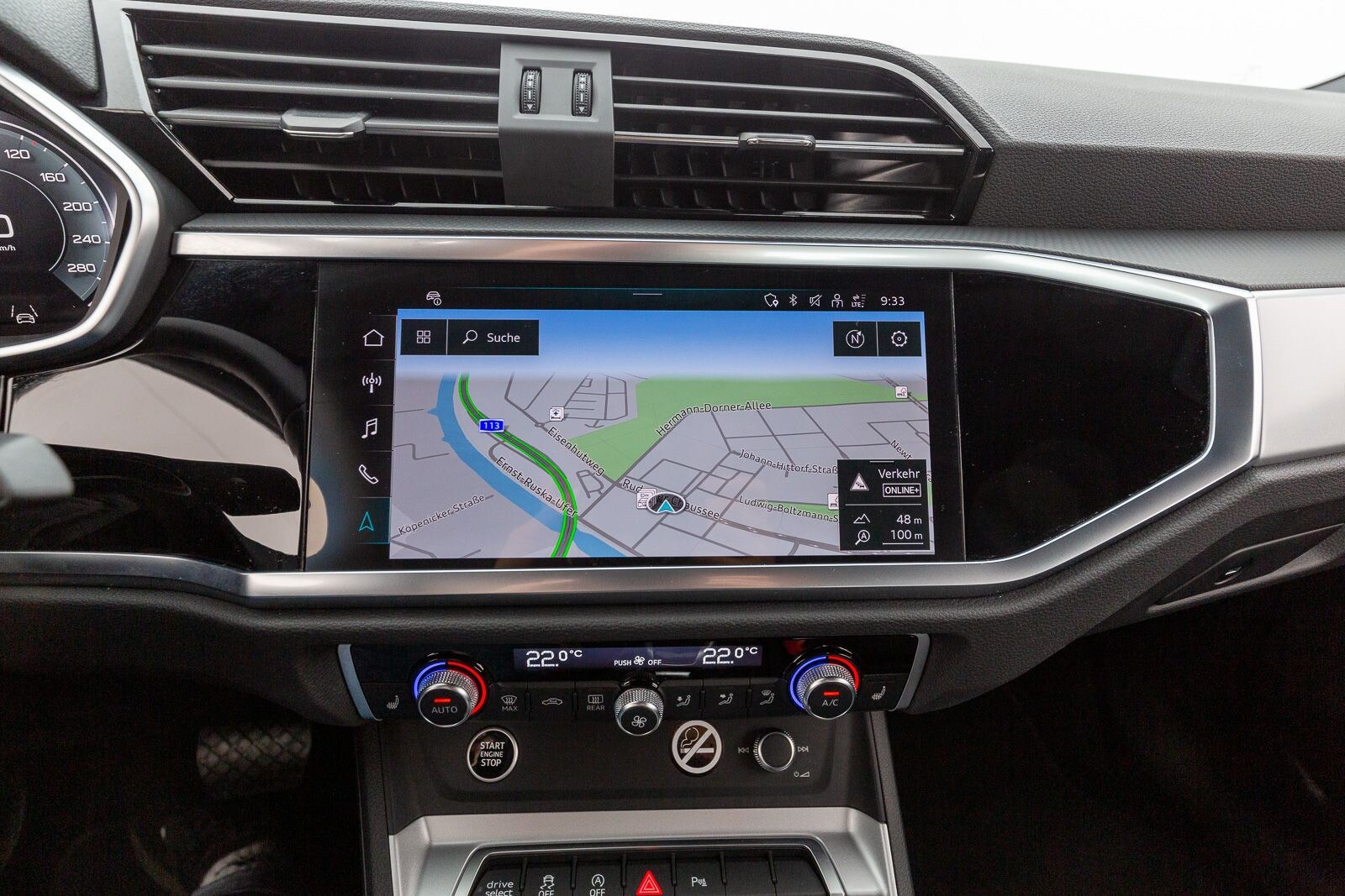 Image about Audi Q3 advanced 40 TFSI quattro S tronic