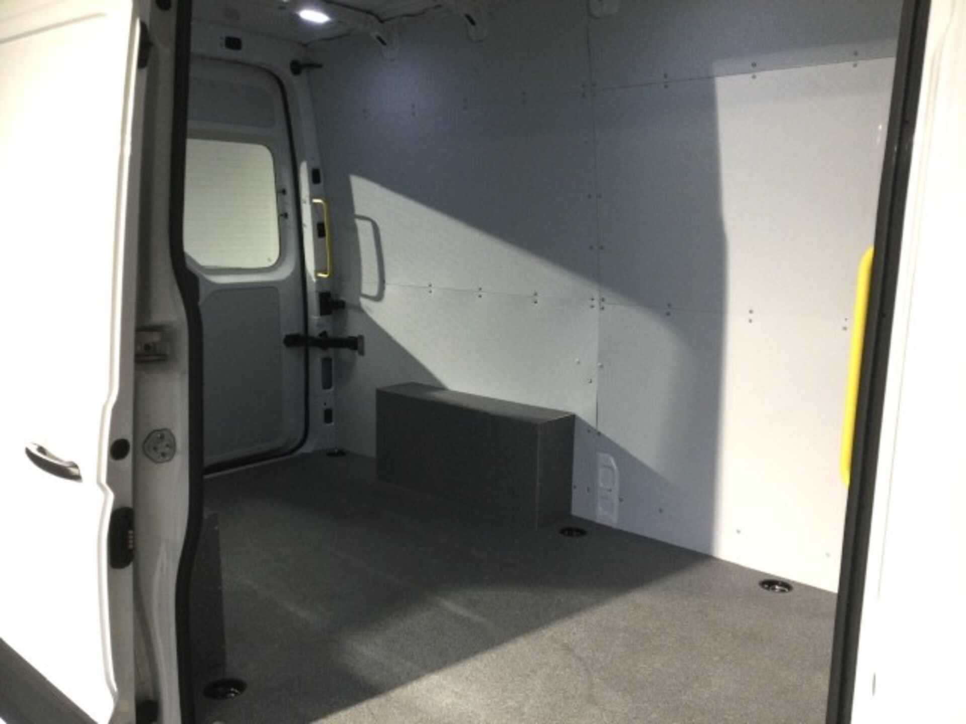 Volkswagen Crafter Kasten mittlerer Radstand