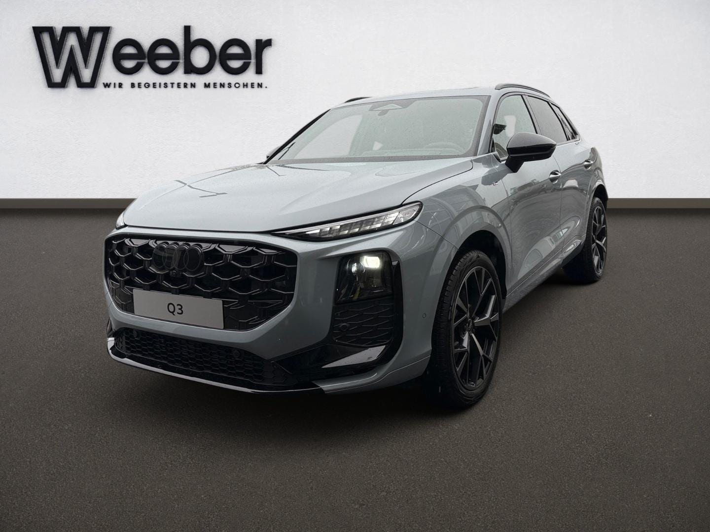 Bild über Audi Q3 SUV TFSI quattro 195 kW S tronic - für weitere Informationen kontaktieren Sie den Audi Partner