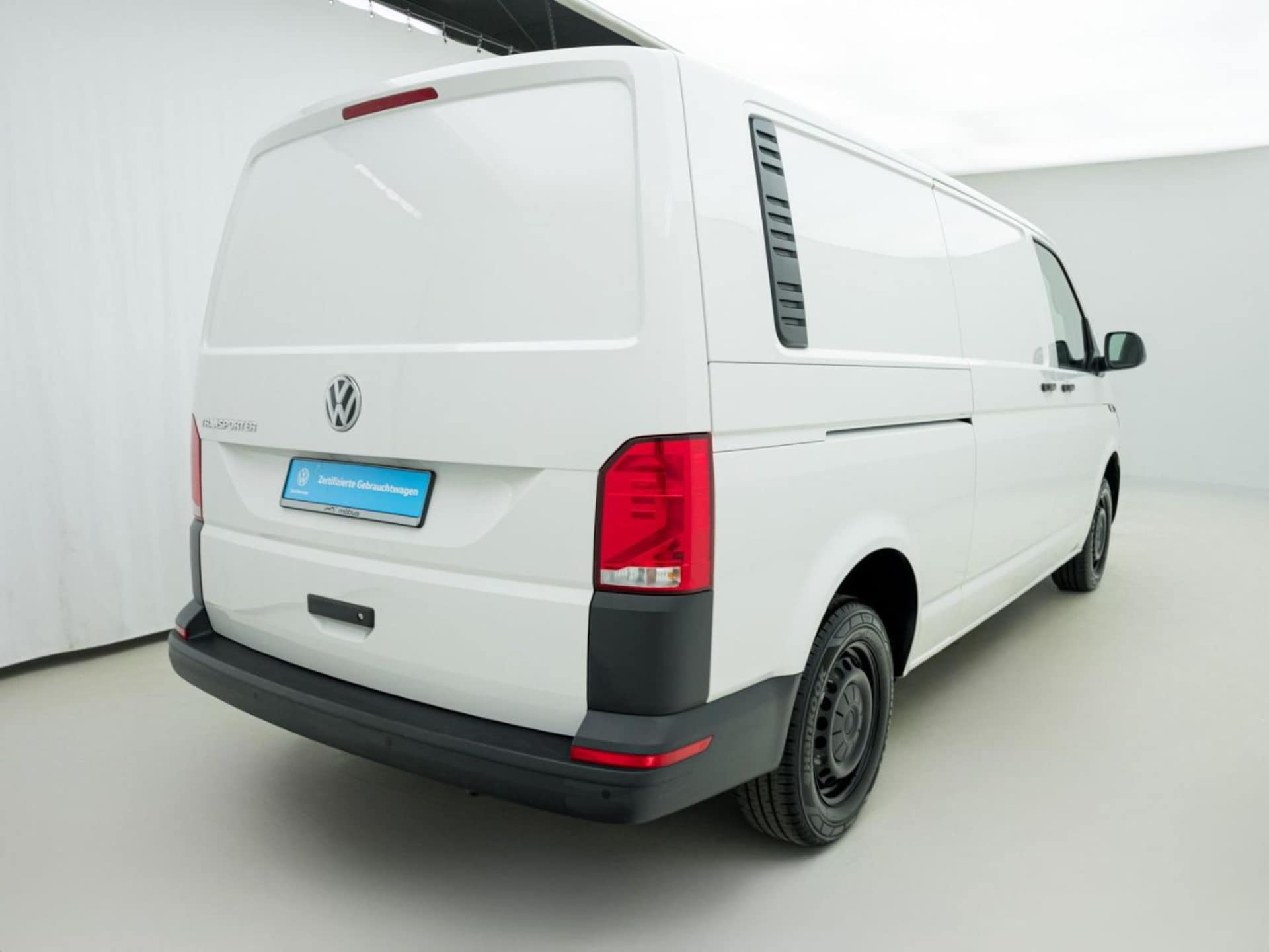 Volkswagen T6.1 Transporter Kasten langer Radstand