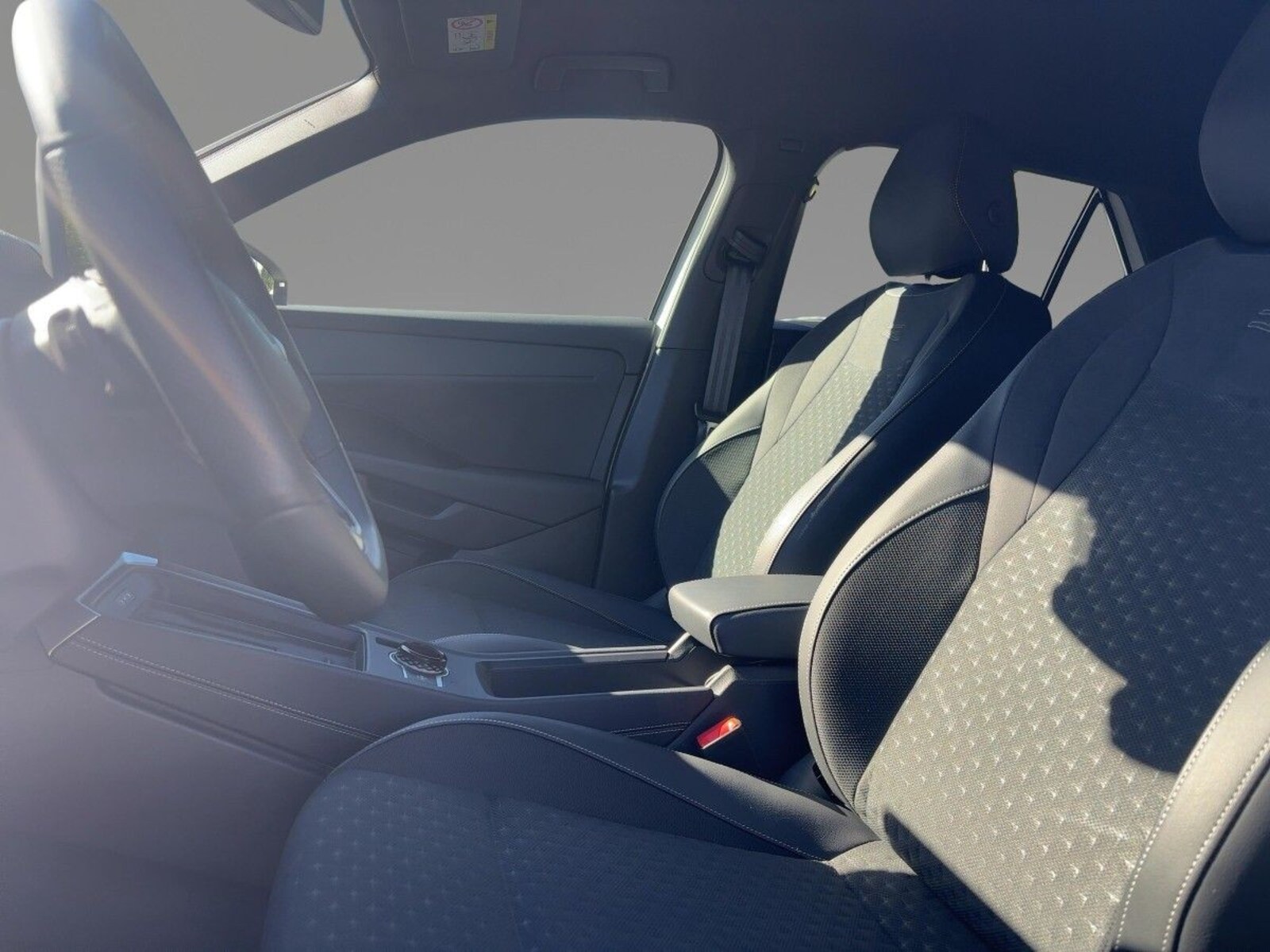 Volkswagen T-Roc – Bild 8