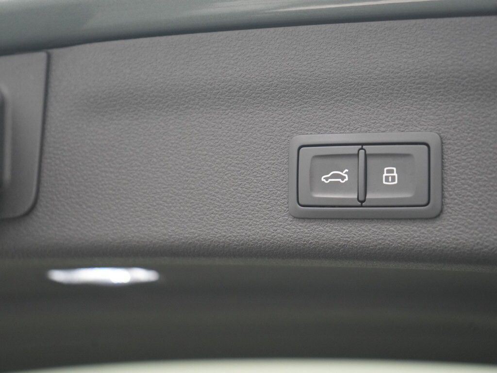 Image about Audi RS 6 Avant performance quattro tiptronic